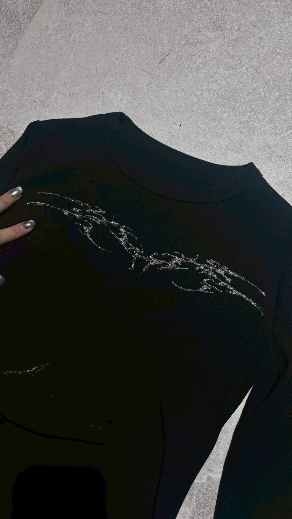 【XIVX】HANDPAINTED "DEVIL SIGNAL" LONG SLEEVE