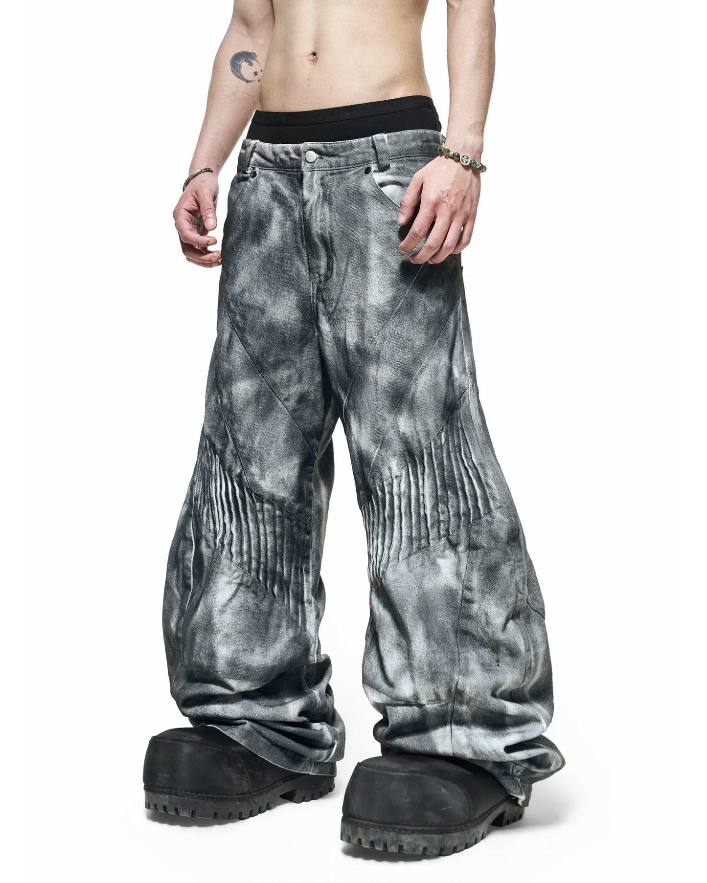 【RICH】Dust Wash White Pants