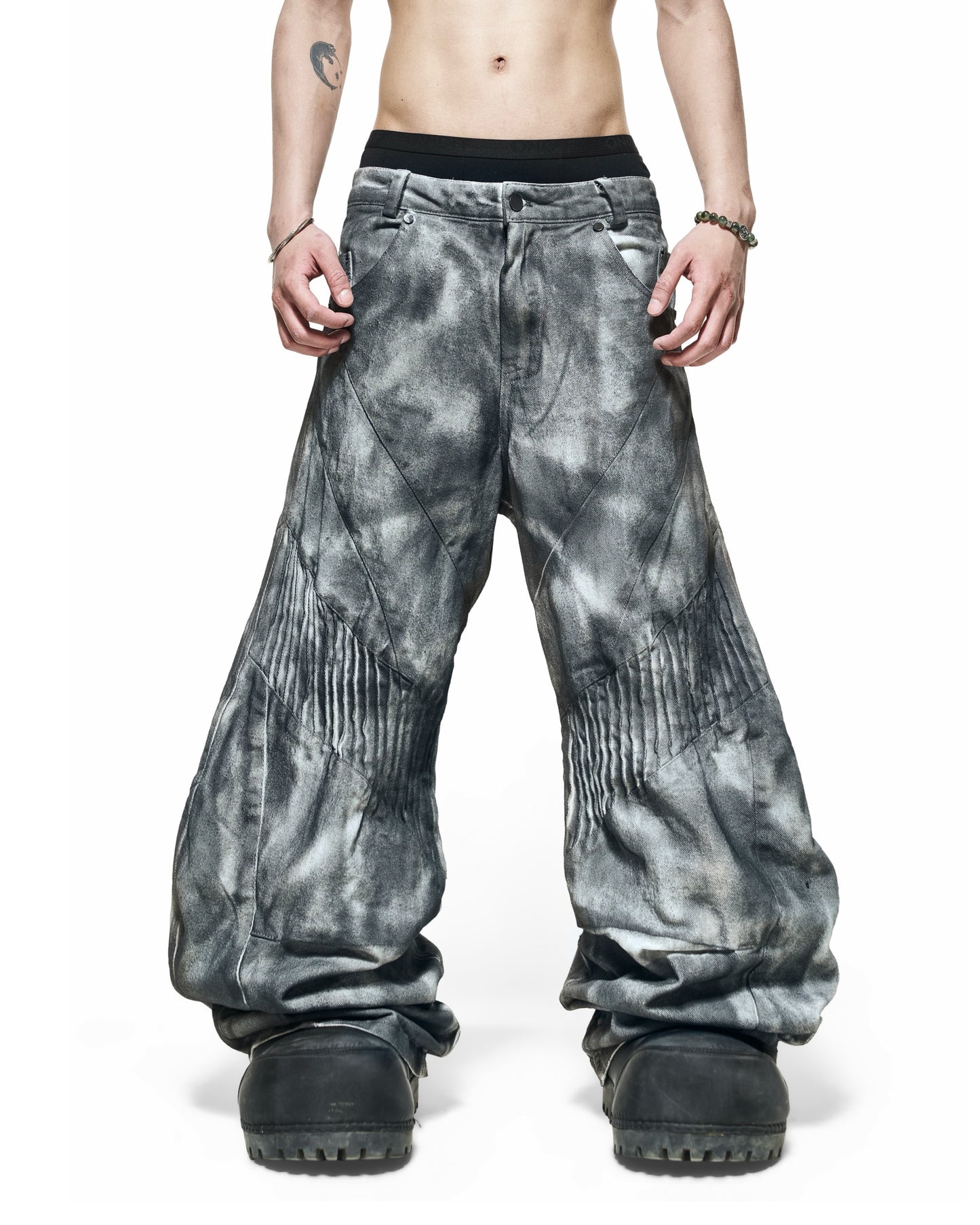 【RICH】Dust Wash White Pants