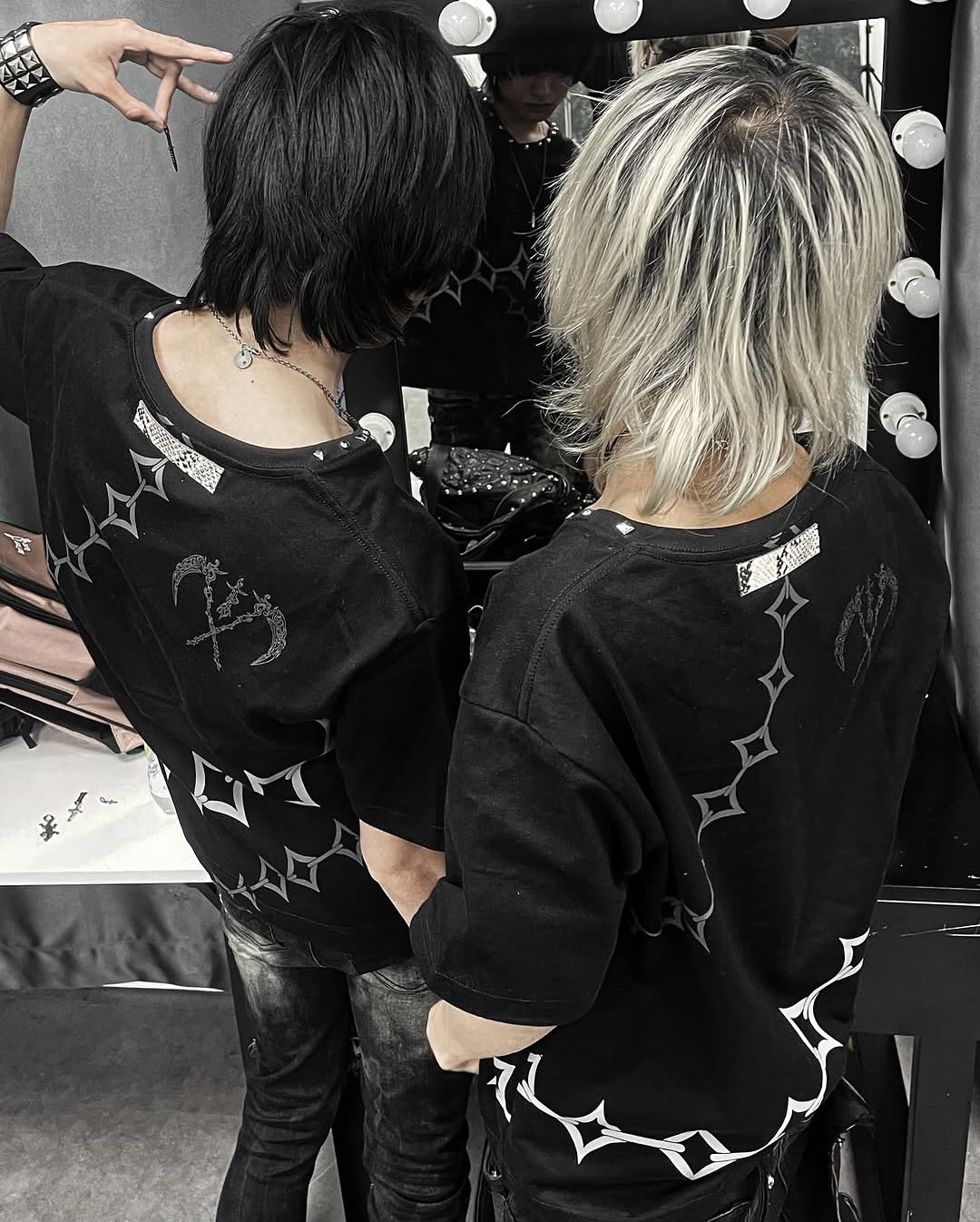 【VILLEIMENT】“FROM THE SHADOW” TEE