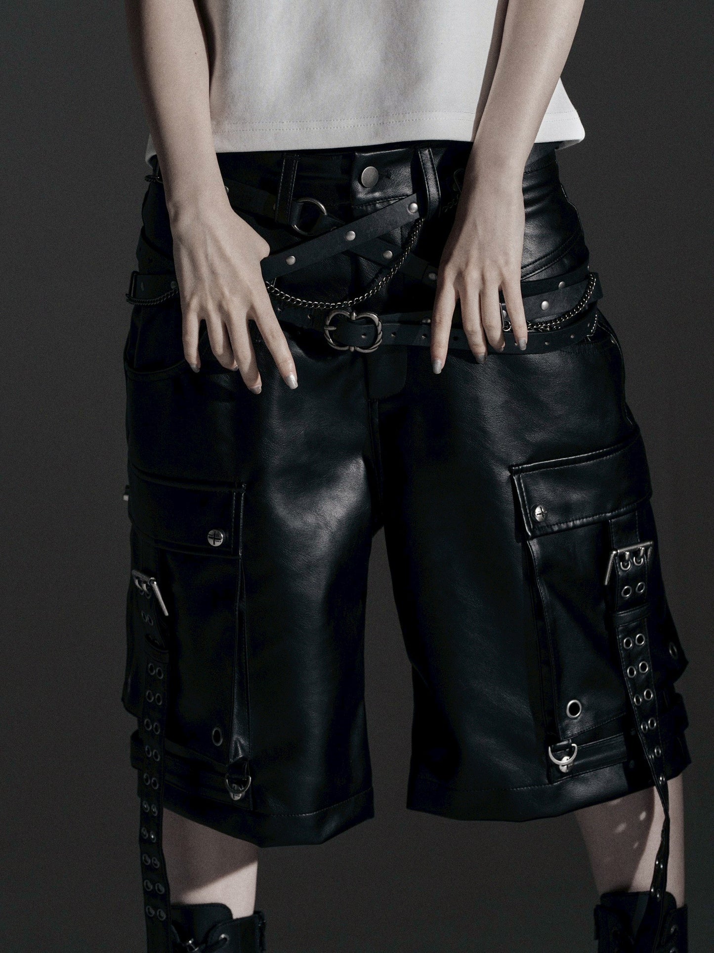 【ROSEN KREUZ】DOUBLE WAIST LEATHER SHORT PANTS