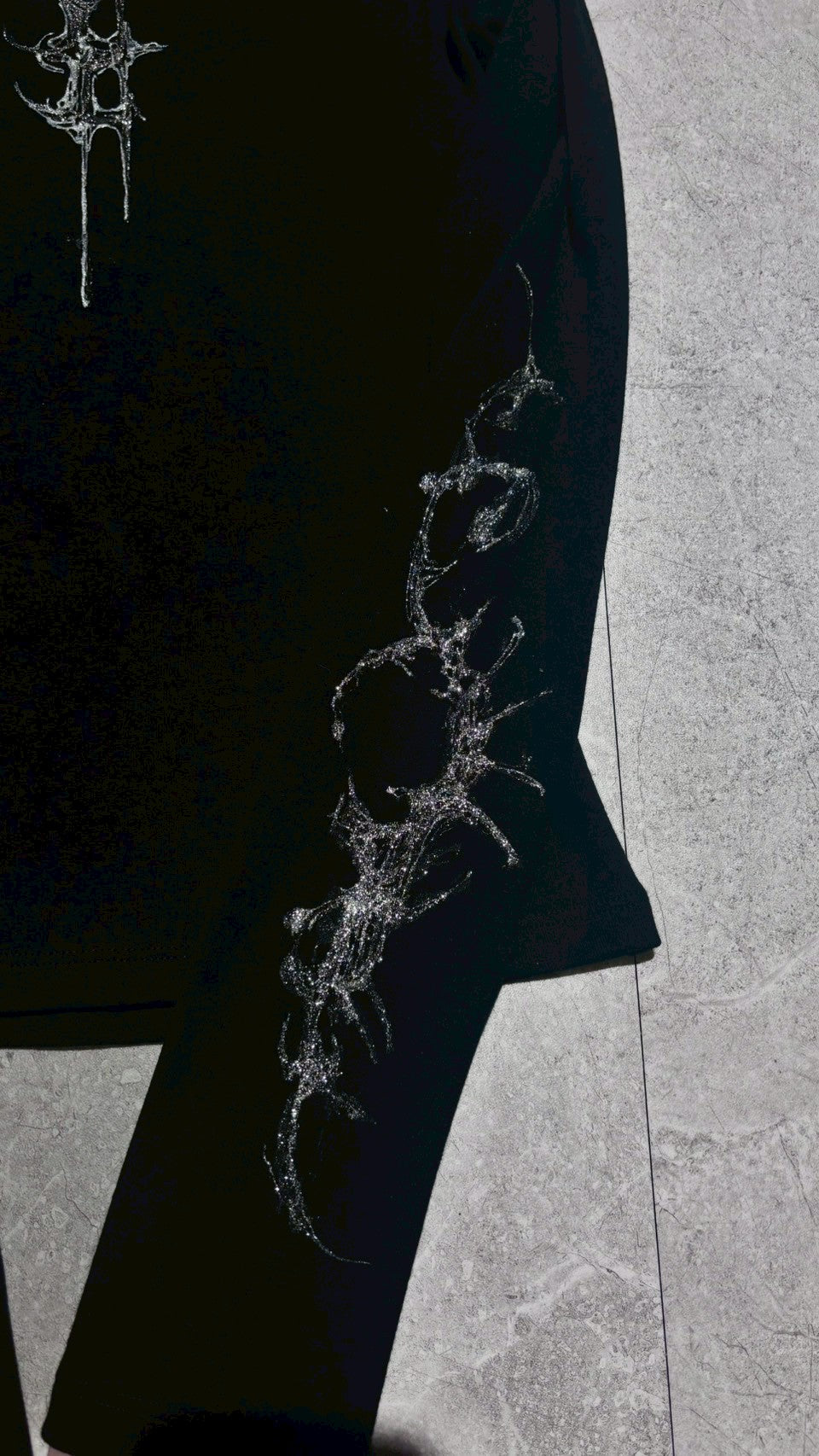 【XIVX】HANDPAINTED "DEVIL SIGNAL" LONG SLEEVE