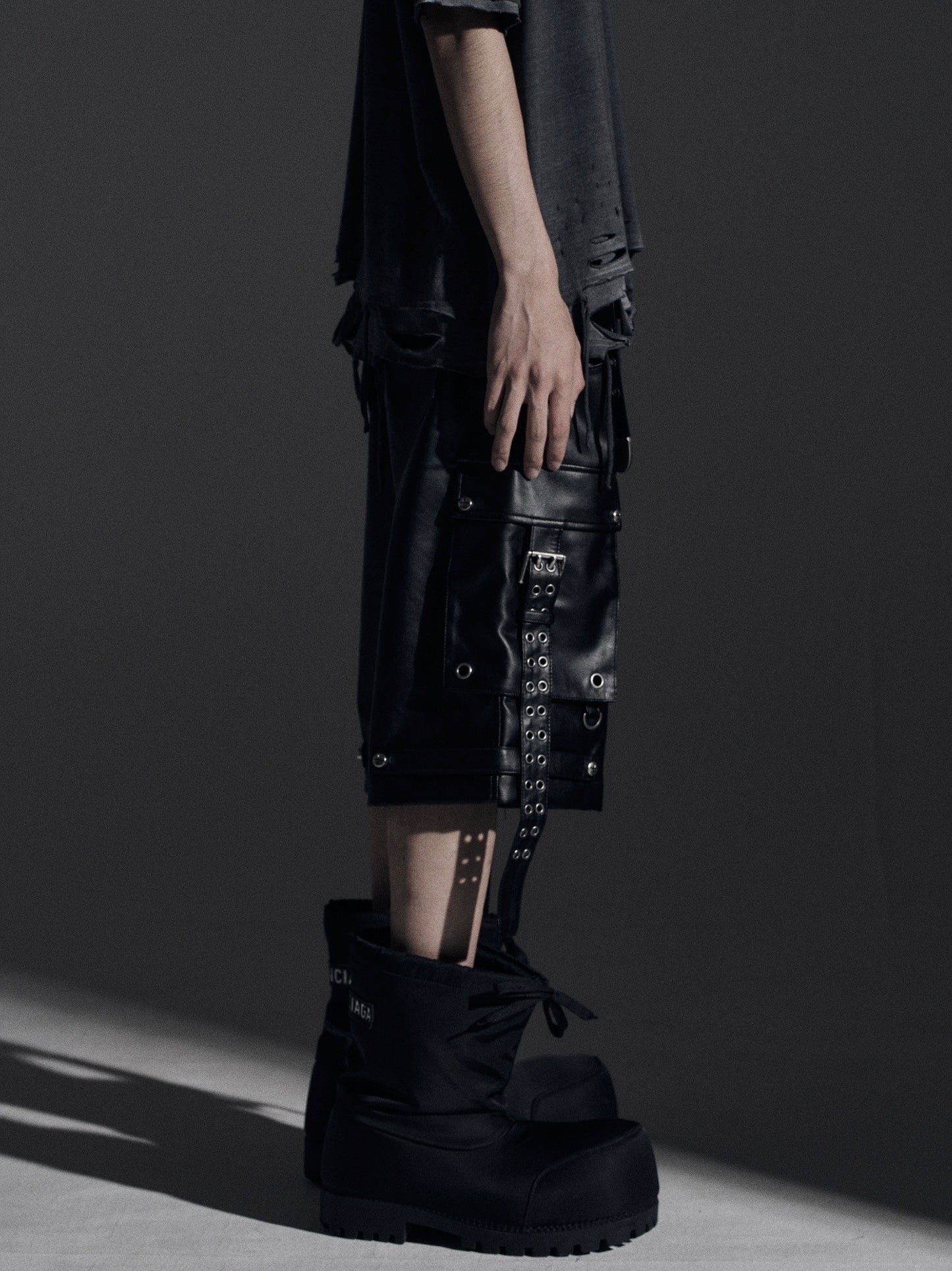 【ROSEN KREUZ】DOUBLE WAIST LEATHER SHORT PANTS