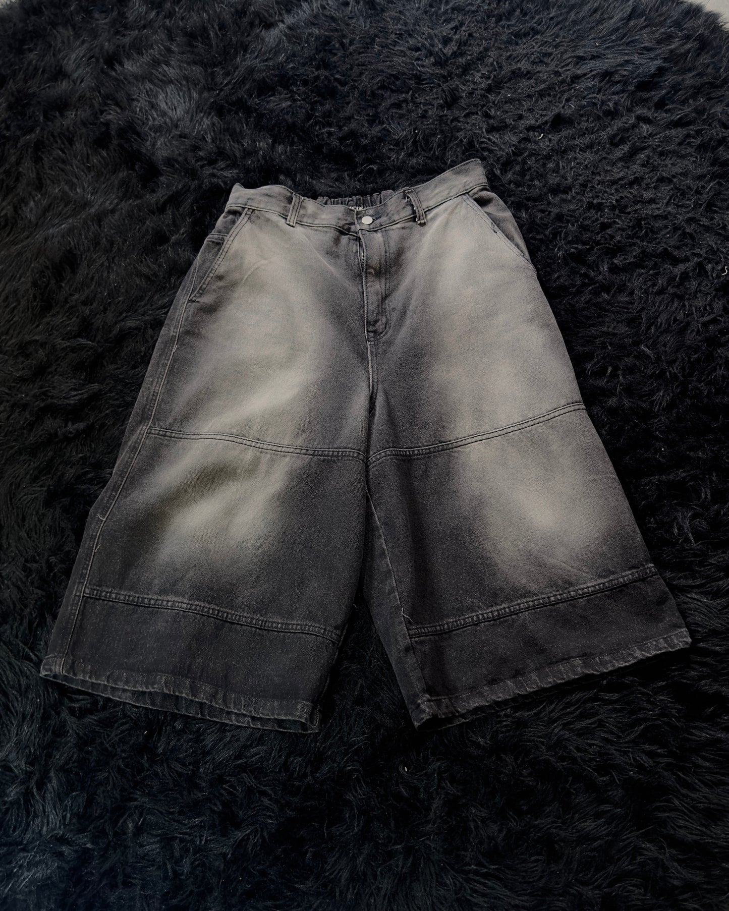 【OVERDRIVE SELECT】Three-quarter washed distressed denim jeans