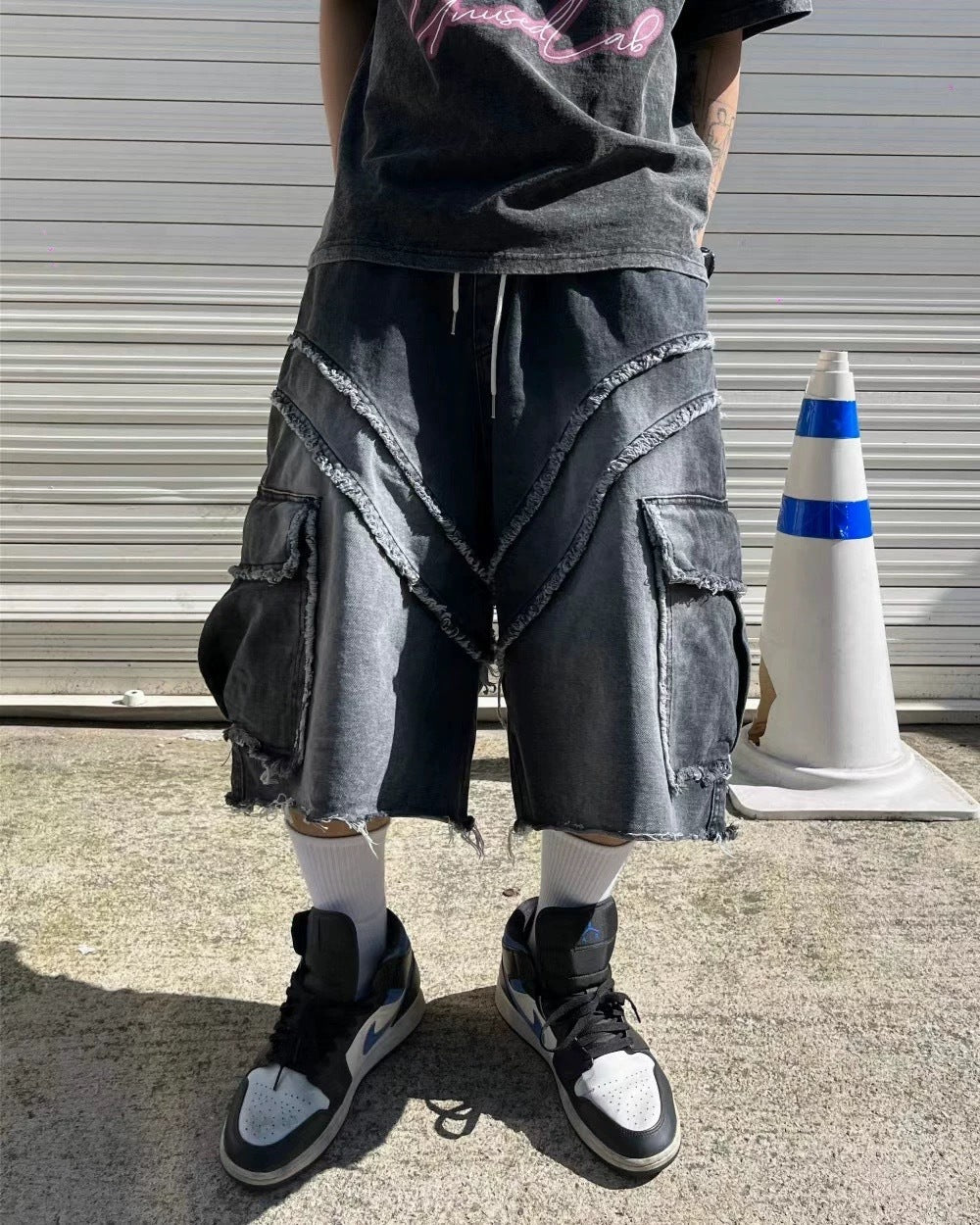 【OVERDRIVE SELECT】 Fringed washed denim cropped trousers