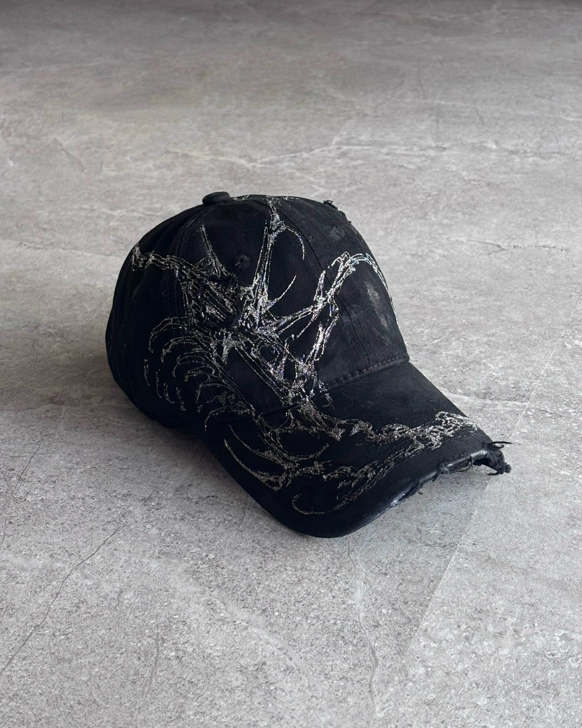 【XIVX】HANDMADE 1 OF 1 PAINTING DESTROYED CAP No.007