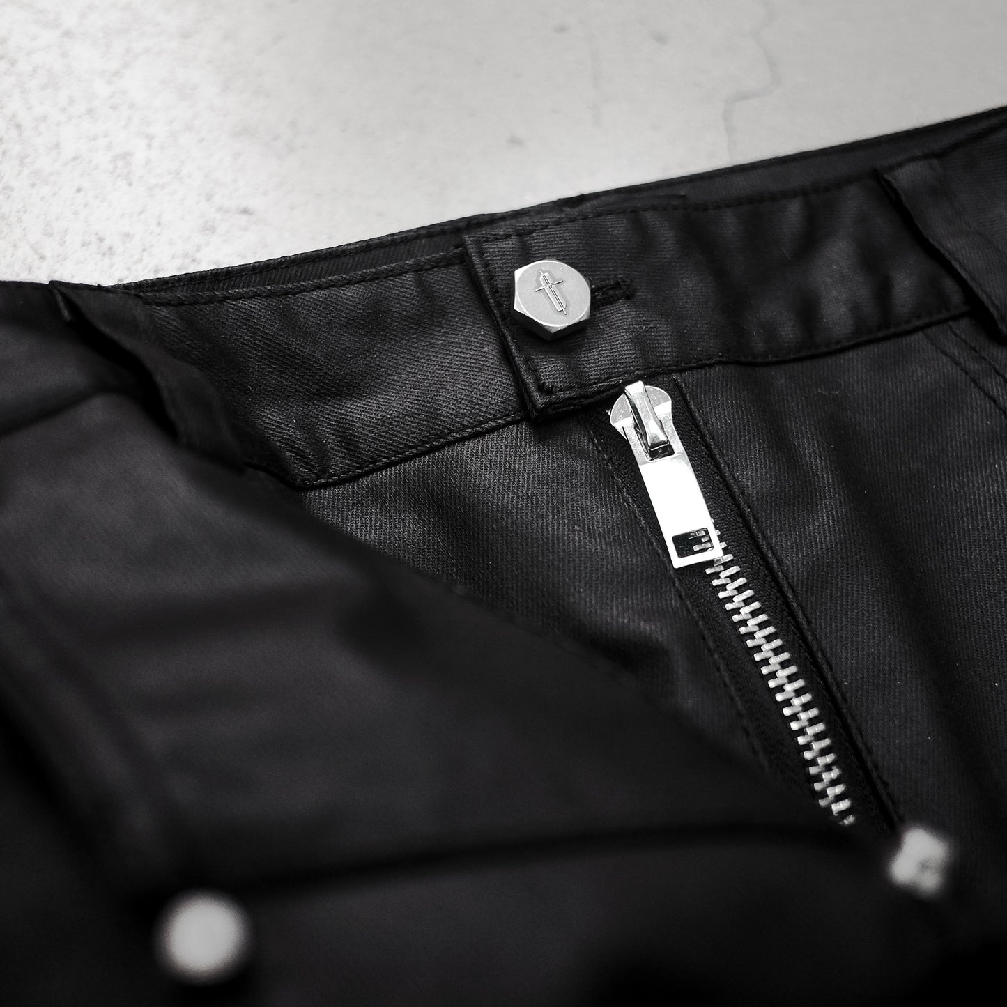 【RICH】Multi Button Denim Pants