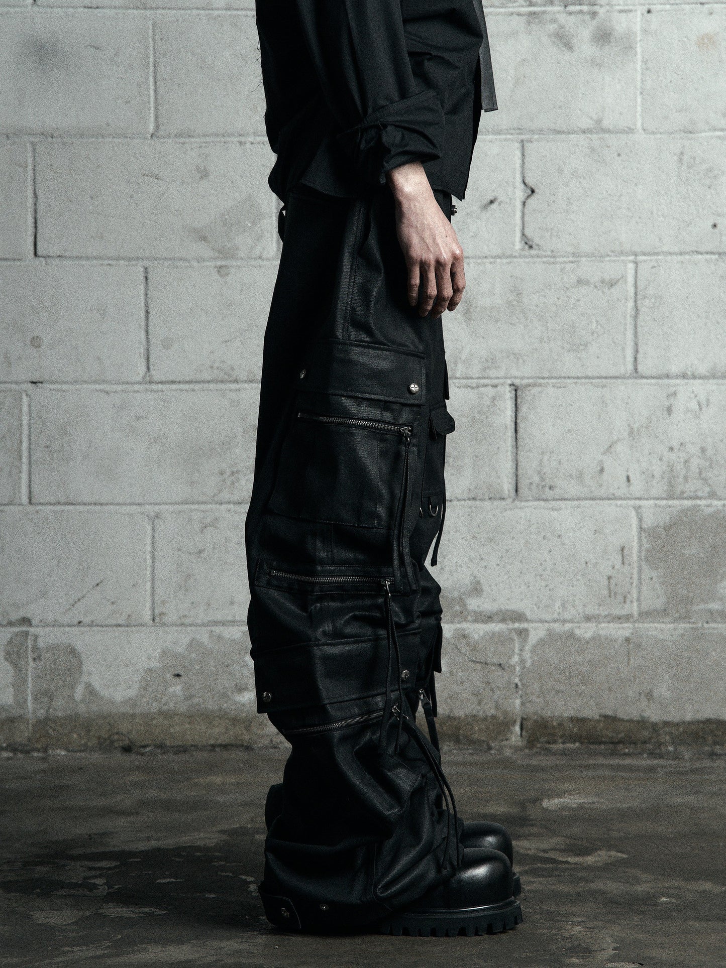 【ROSEN KREUZ】CURVE FIT LONG CARGO PANTS WAXED