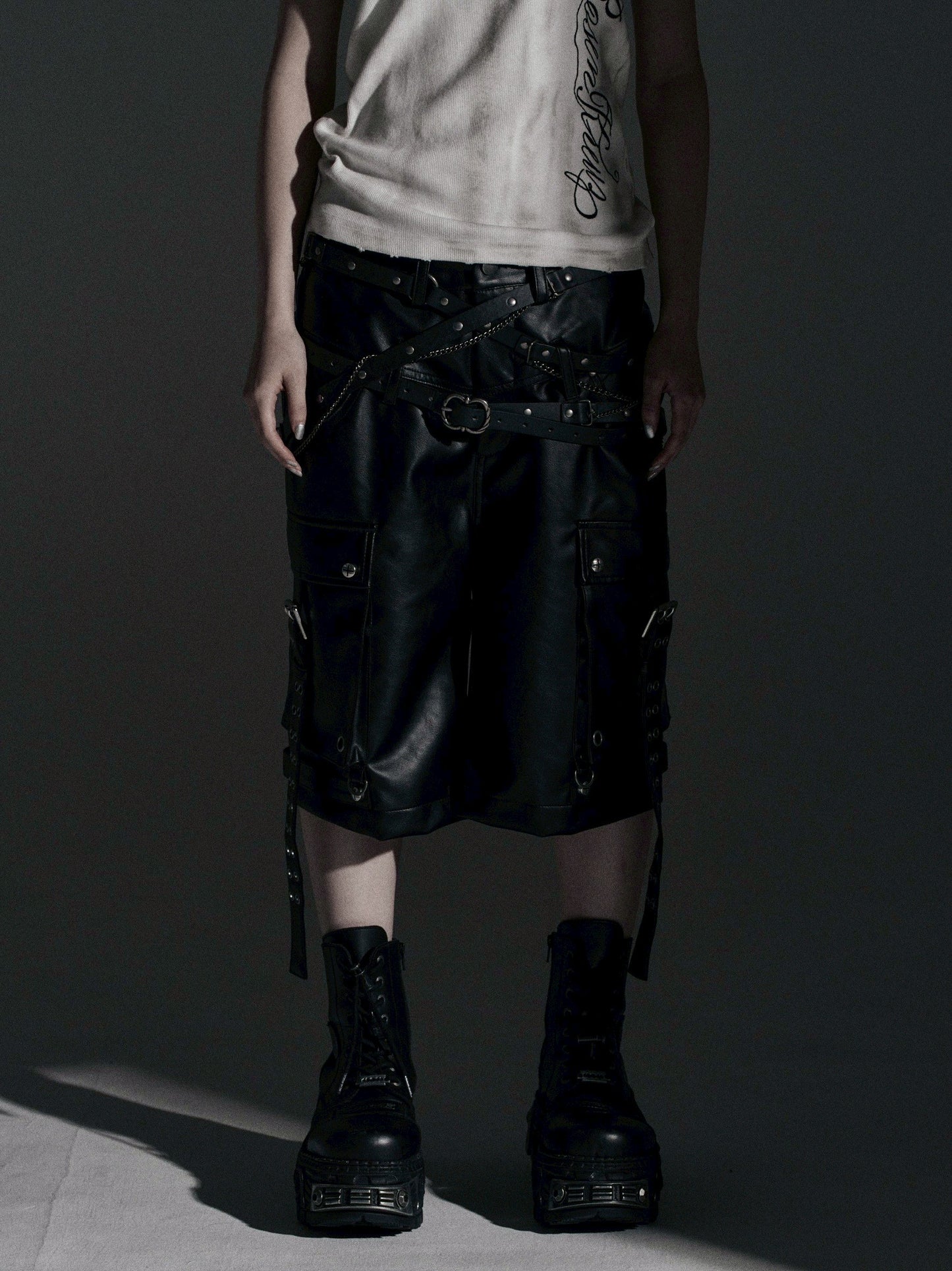 【ROSEN KREUZ】DOUBLE WAIST LEATHER SHORT PANTS