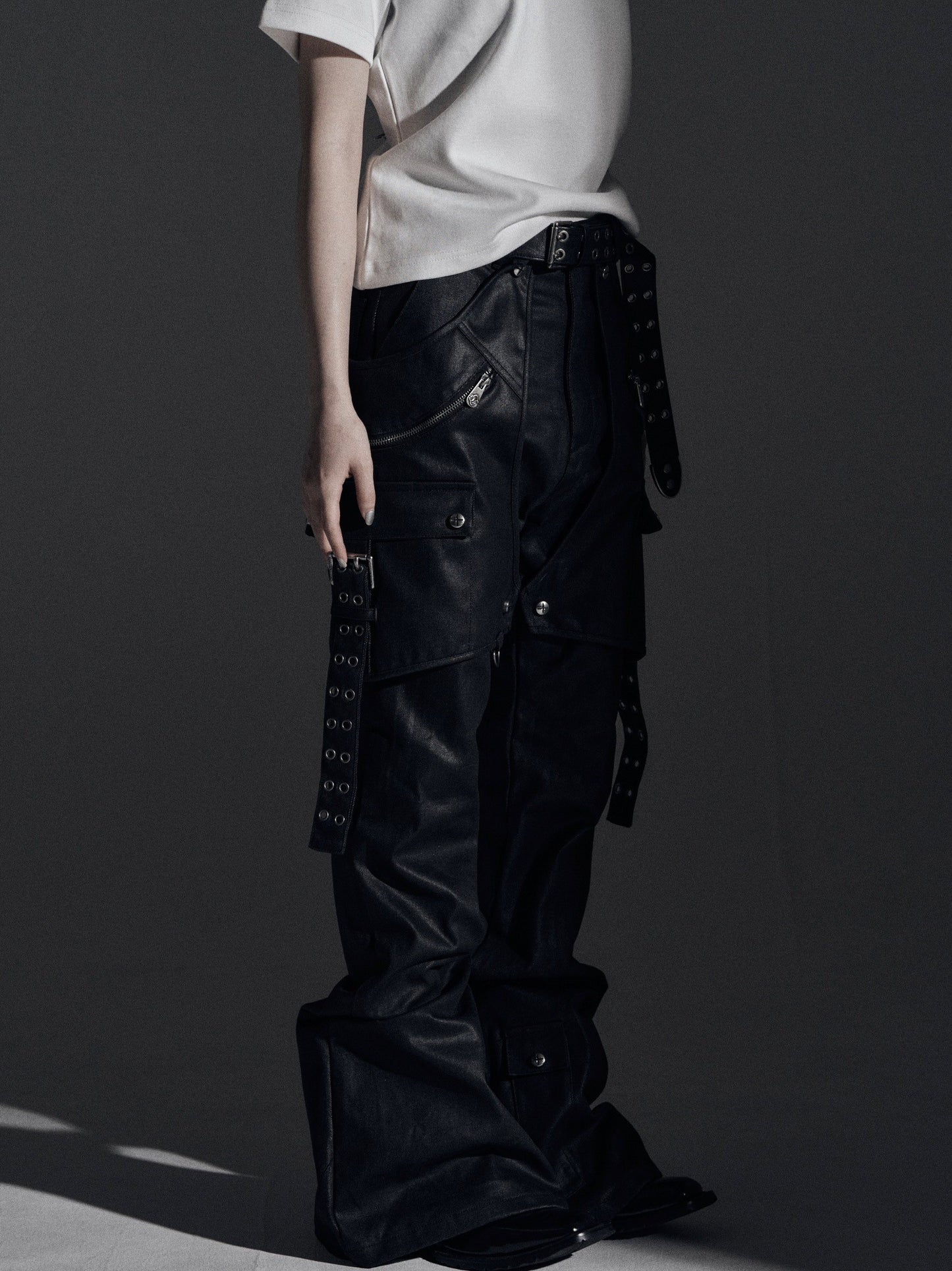 【ROSEN KREUZ】SIDE BELT DOCKING FLARE PANTS (Coating)