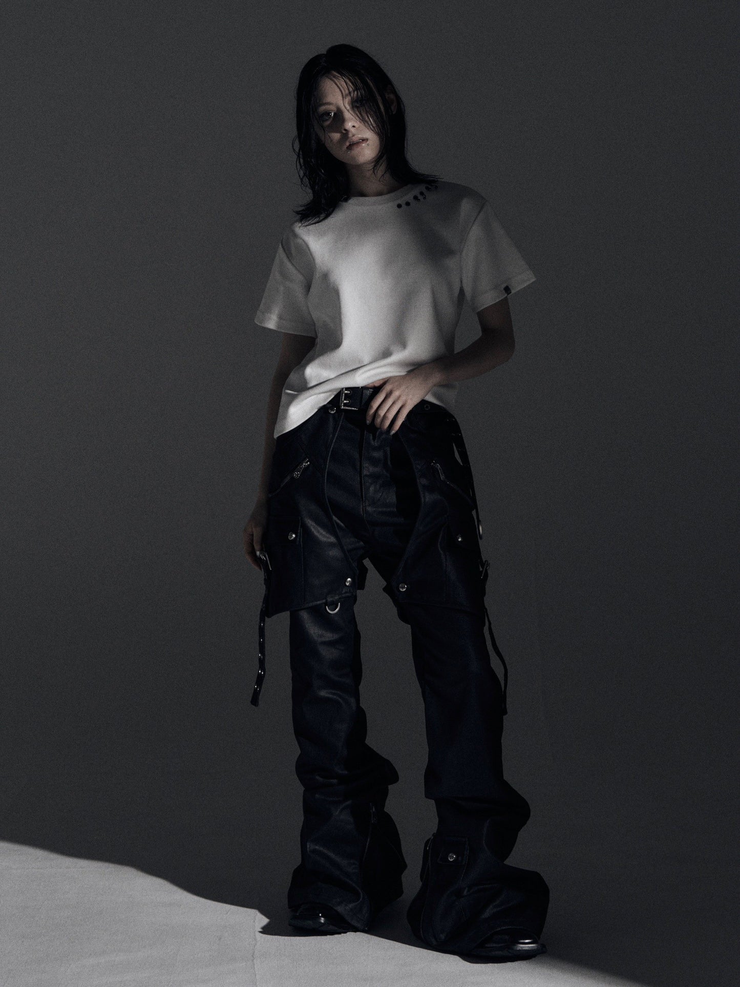 【ROSEN KREUZ】SIDE BELT DOCKING FLARE PANTS (Coating)