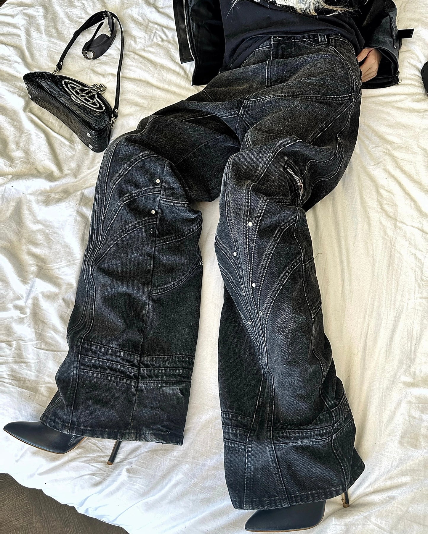 【COZY】"FOUR KNIGHT BAGGY FLARED JEANS"