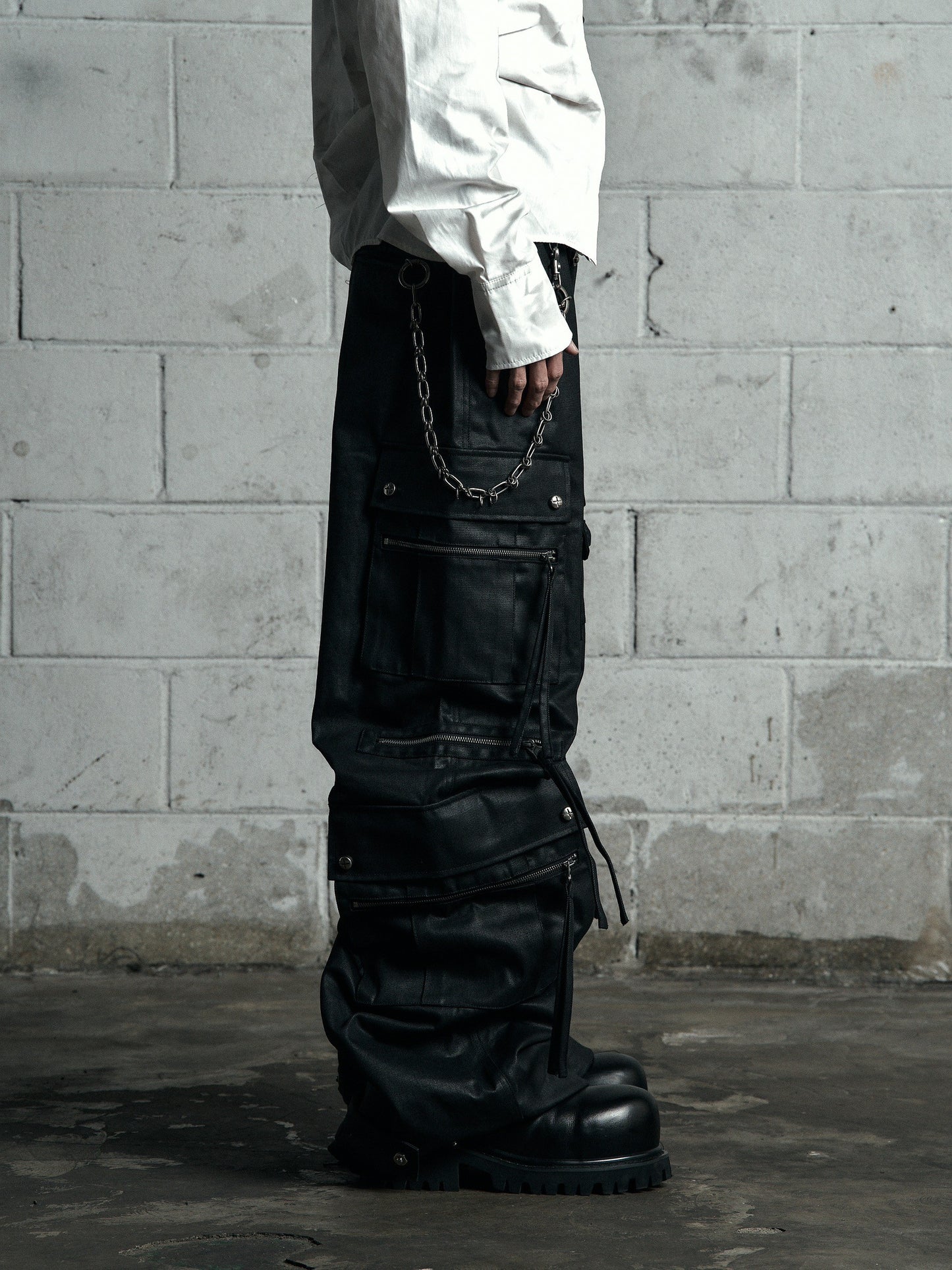 【ROSEN KREUZ】CURVE FIT LONG CARGO PANTS WAXED