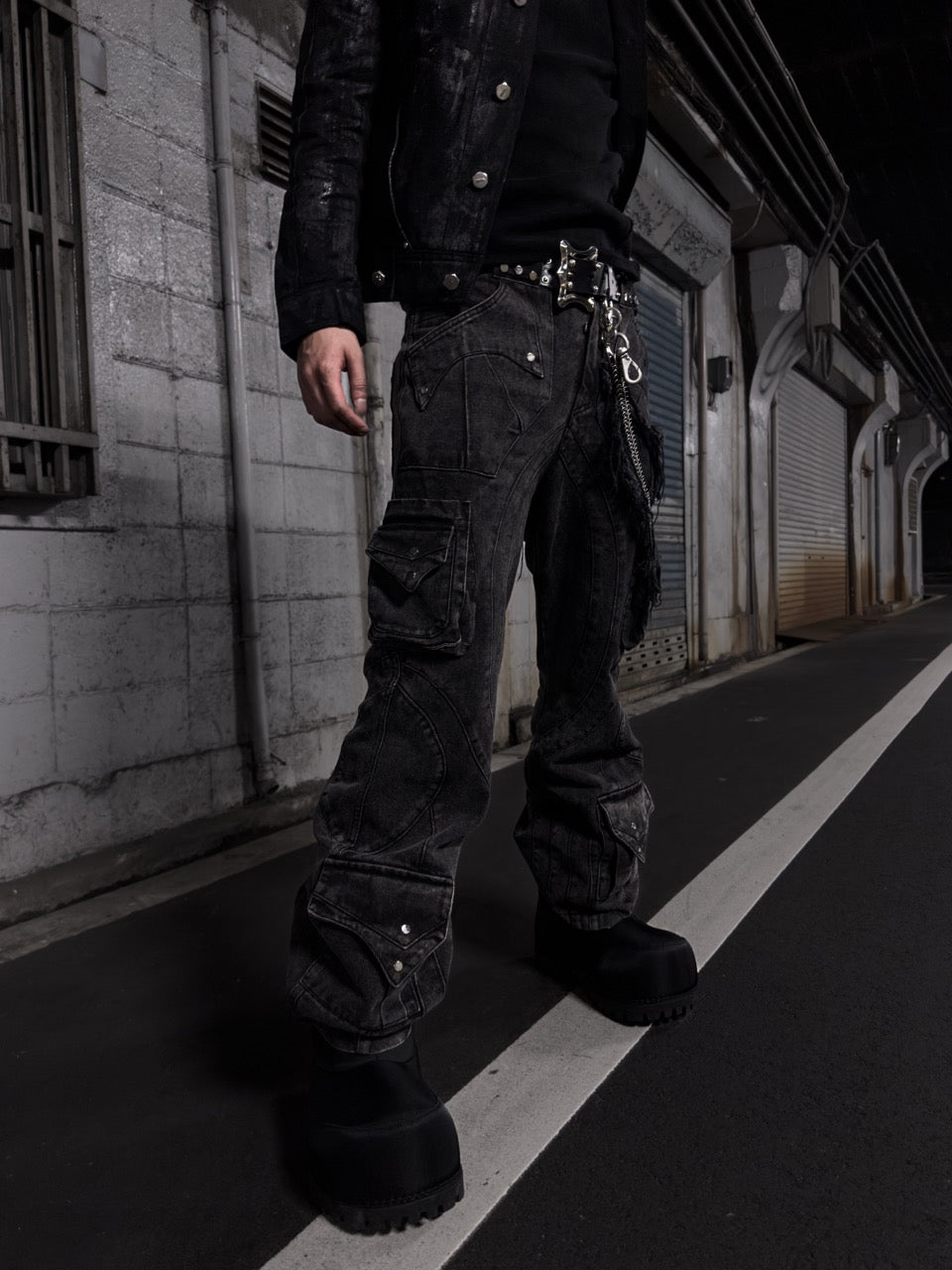 【RICH】Grey Wash Cargo Flare Pants