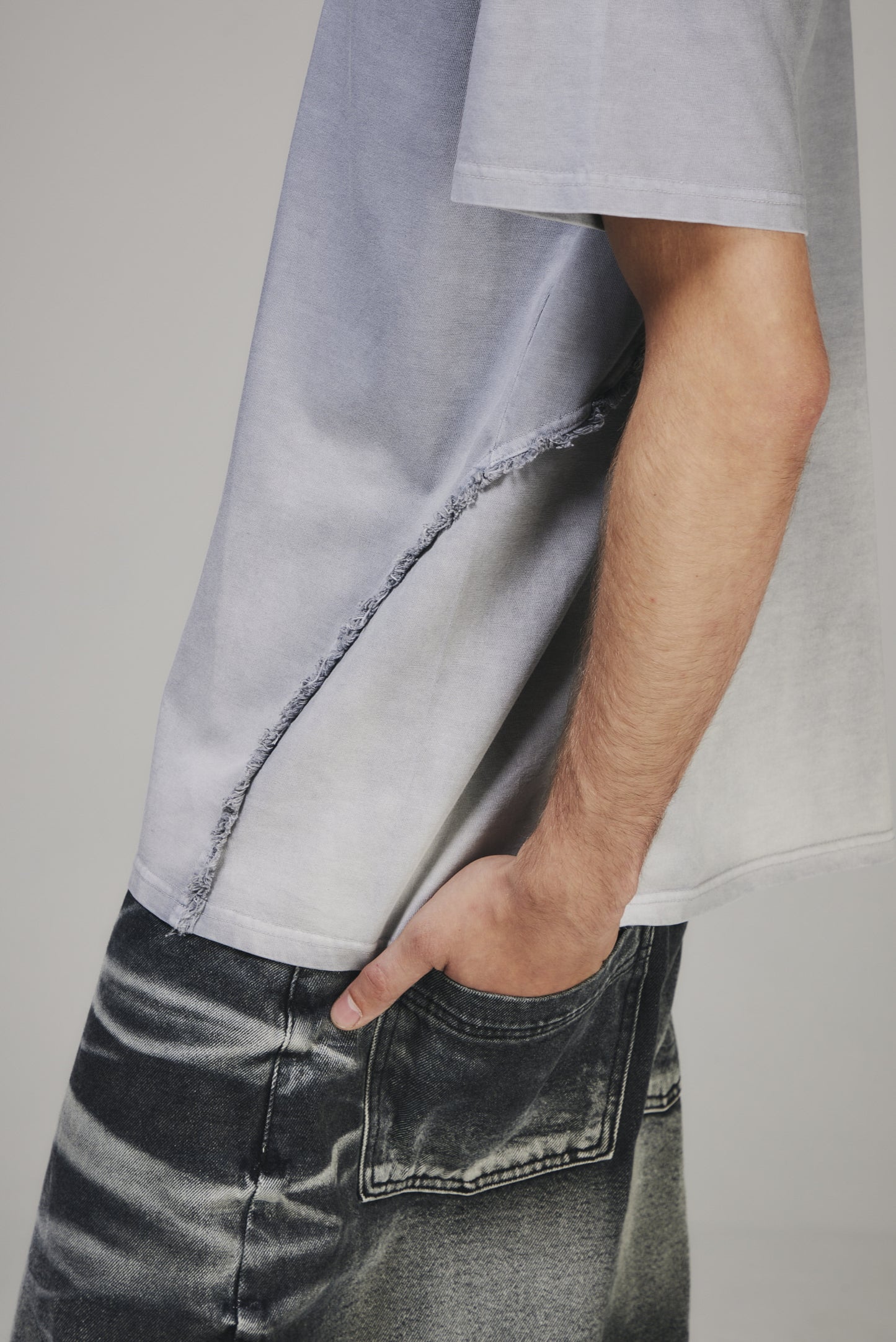【BLR BLUER】DESTROYED GRADATION BLEACHED SHORT