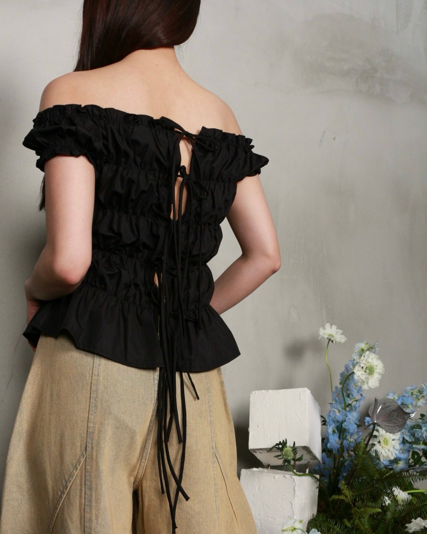 【BUNNYHILL CONCEPT】DAWSEY TOP (BLACK)