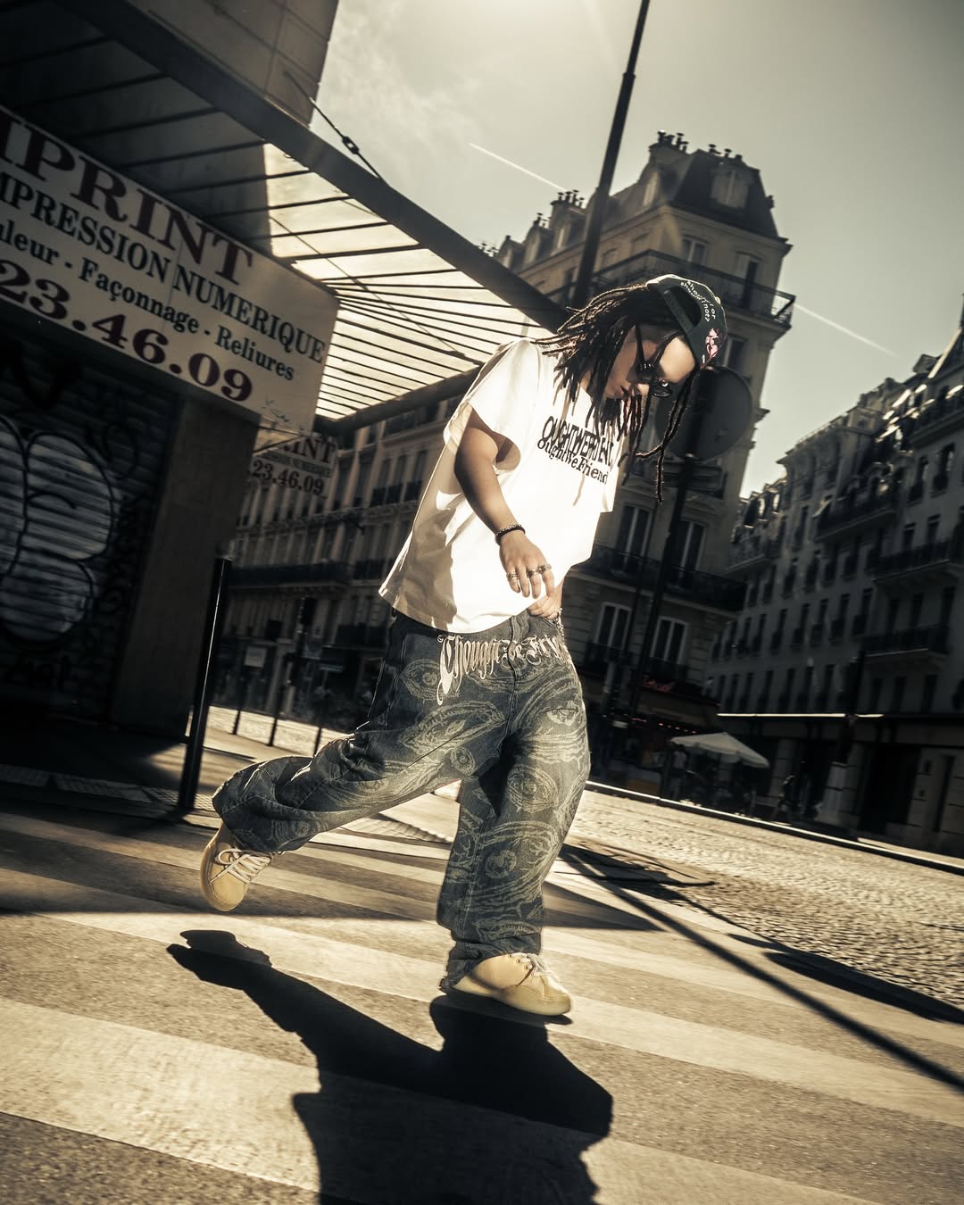 【THOUGHT WE FRIENDS】"EYETHOUGHT" Embroidered Waxed Baggy Denims