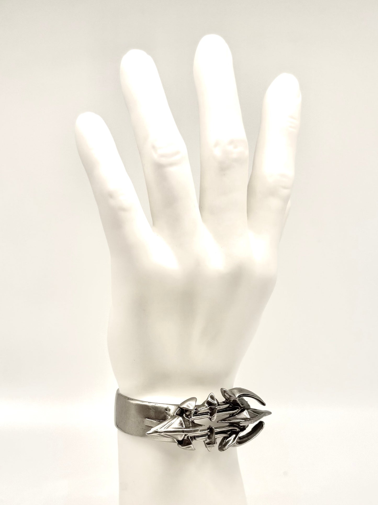 【IIIMIII】RottenMetal one piece Bracelet
