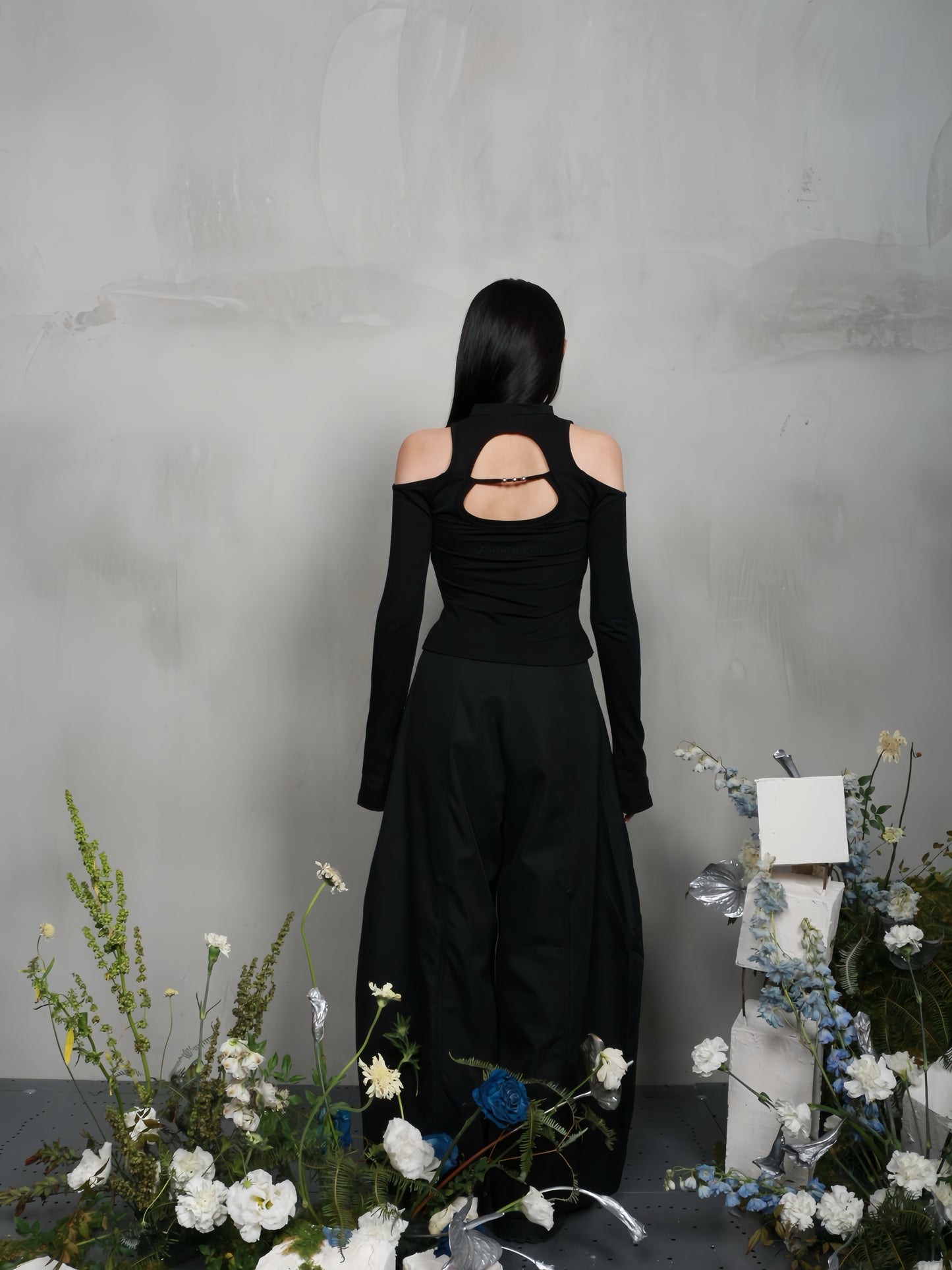 【BUNNYHILL CONCEPT】CASPIAN LONG SLEEVE TOP (BLACK)