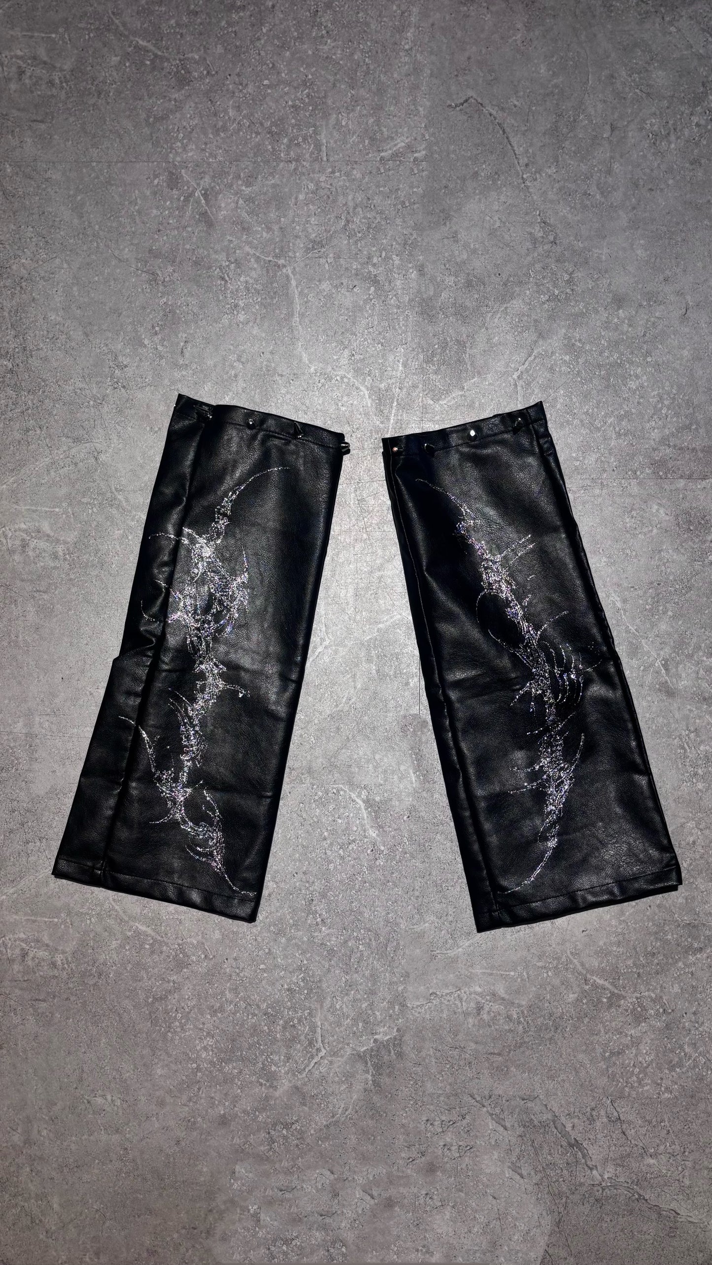 【XIVX】HANDPAINTED GOTHIC LEG COVER