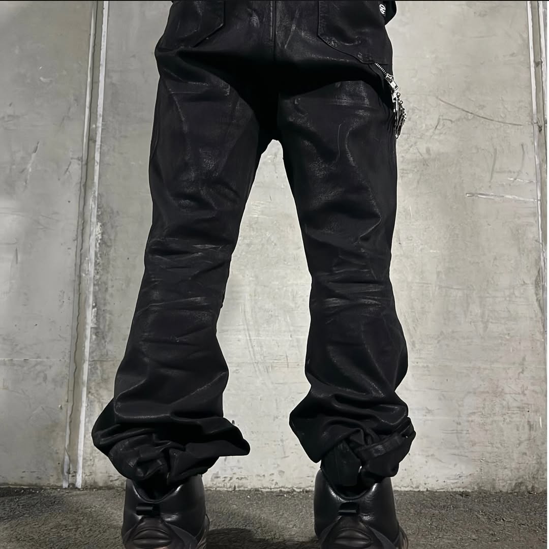 【LOIN ARMIS】Flare coating skewer chain jeans
