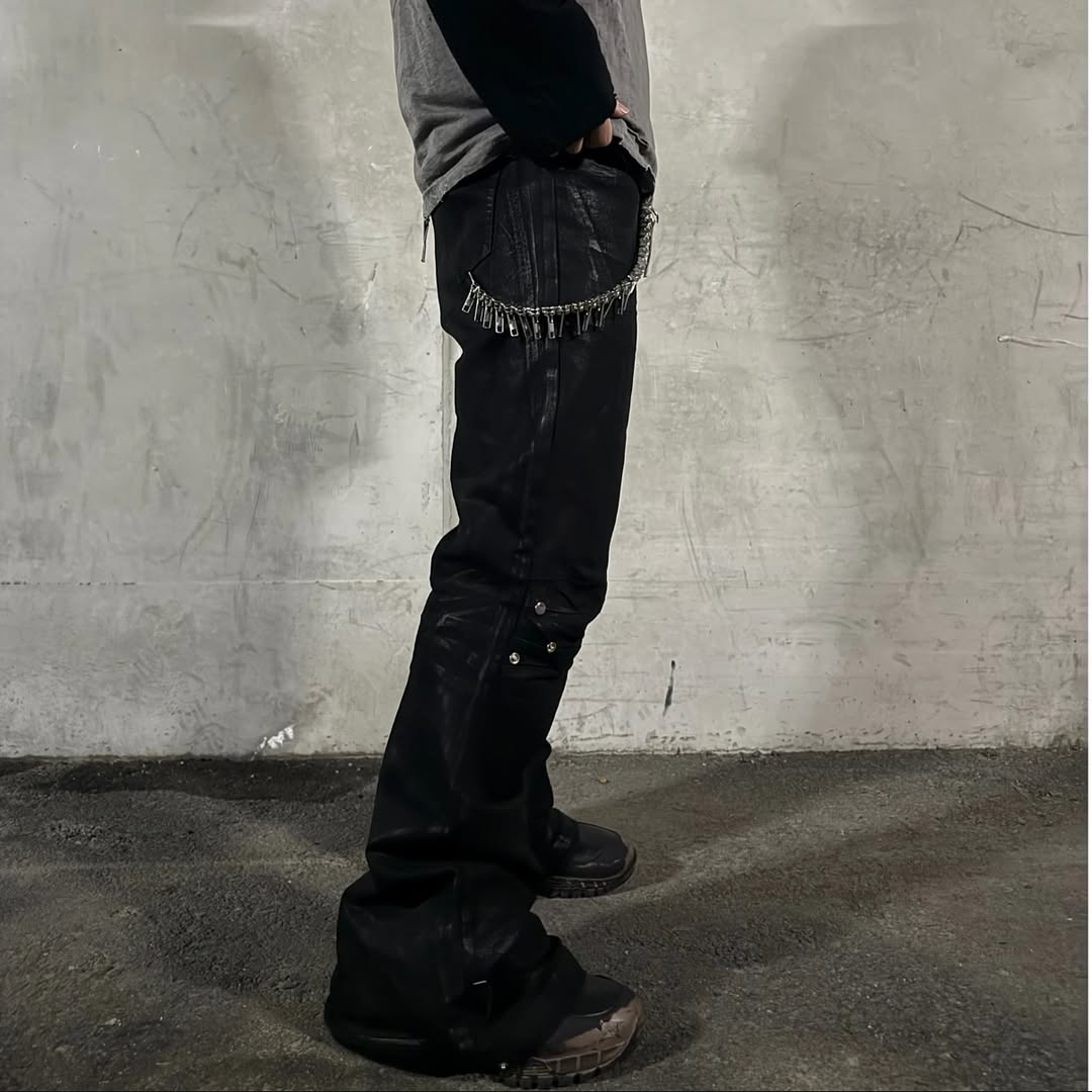 【LOIN ARMIS】Flare coating skewer chain jeans