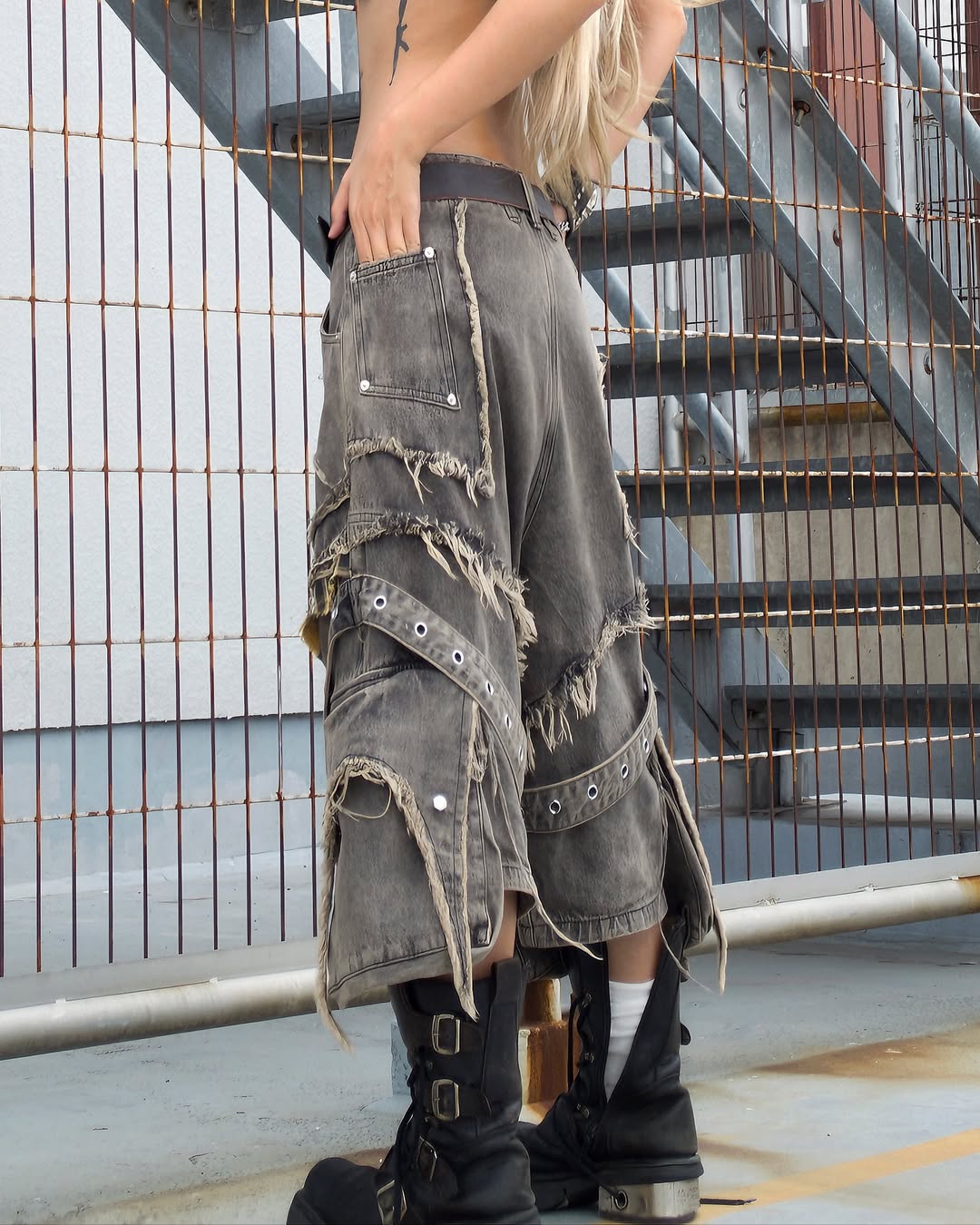 【NUMB ATELIER】PYRITE 3 QUARTER SHORT PANTS