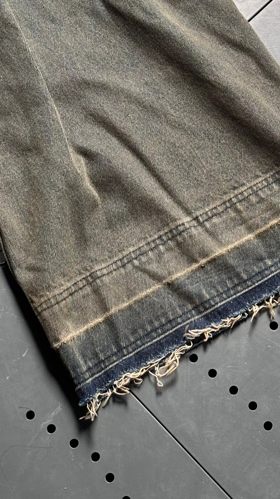 【BLR BLUER】KNEE POINT WASHED DENIM PANTS YELLOWBLUE