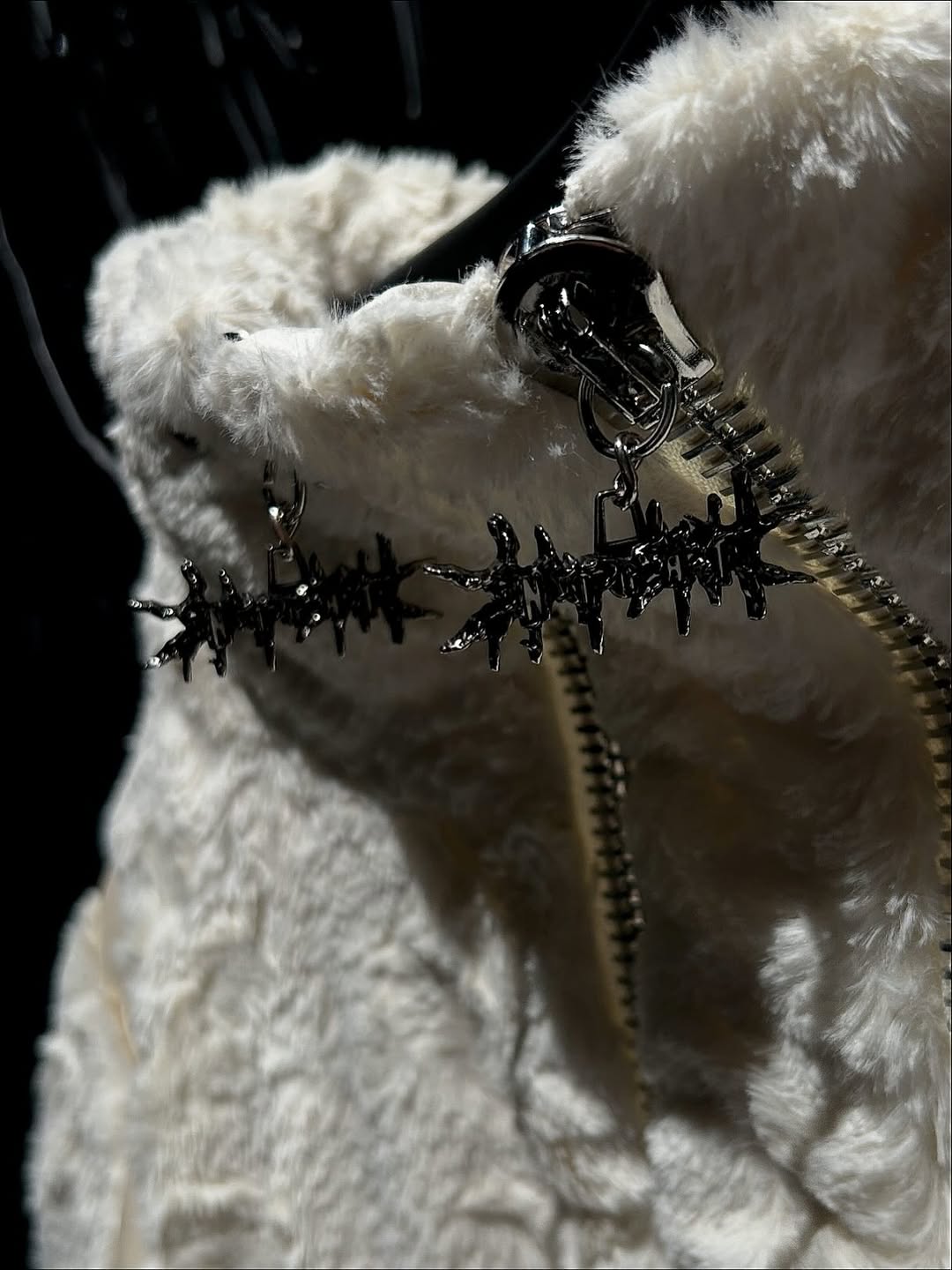 【SATSUN NIGHT】DOUBLE SLIDERS & DOUBLE ZIPPER BEIGE FLEECE JACKET (PRE-ORDER,LIMITED)