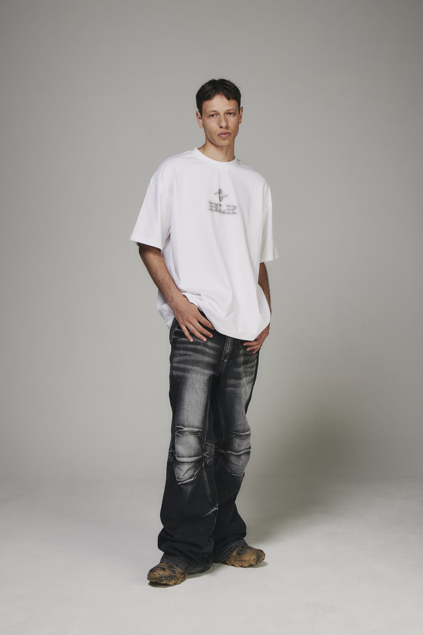 【BLR BLUER】 LOGO PRINTED OVER-FIT T-SHIRTS