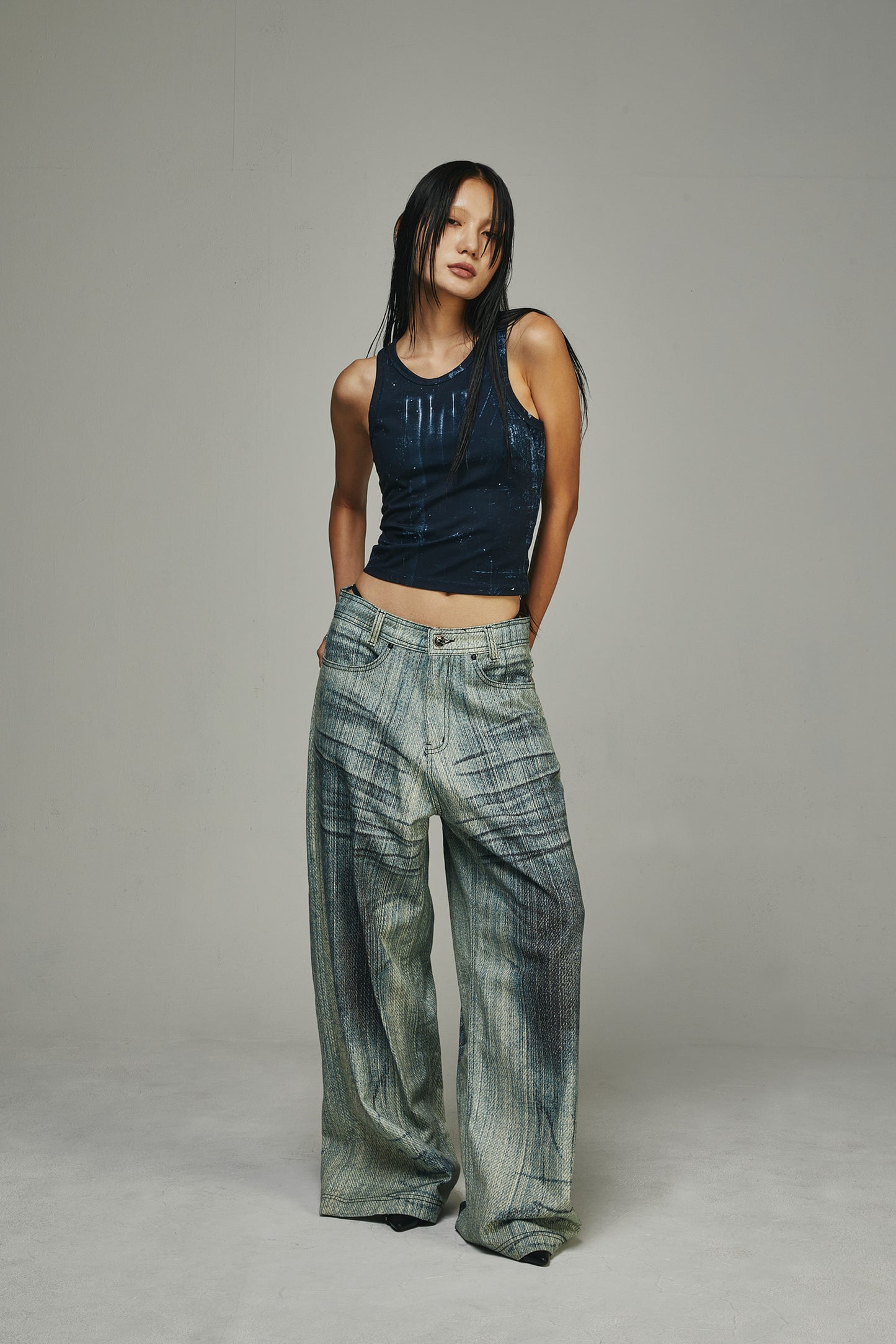 【BLR BLUER】BLR Printed Black Sleeveless
