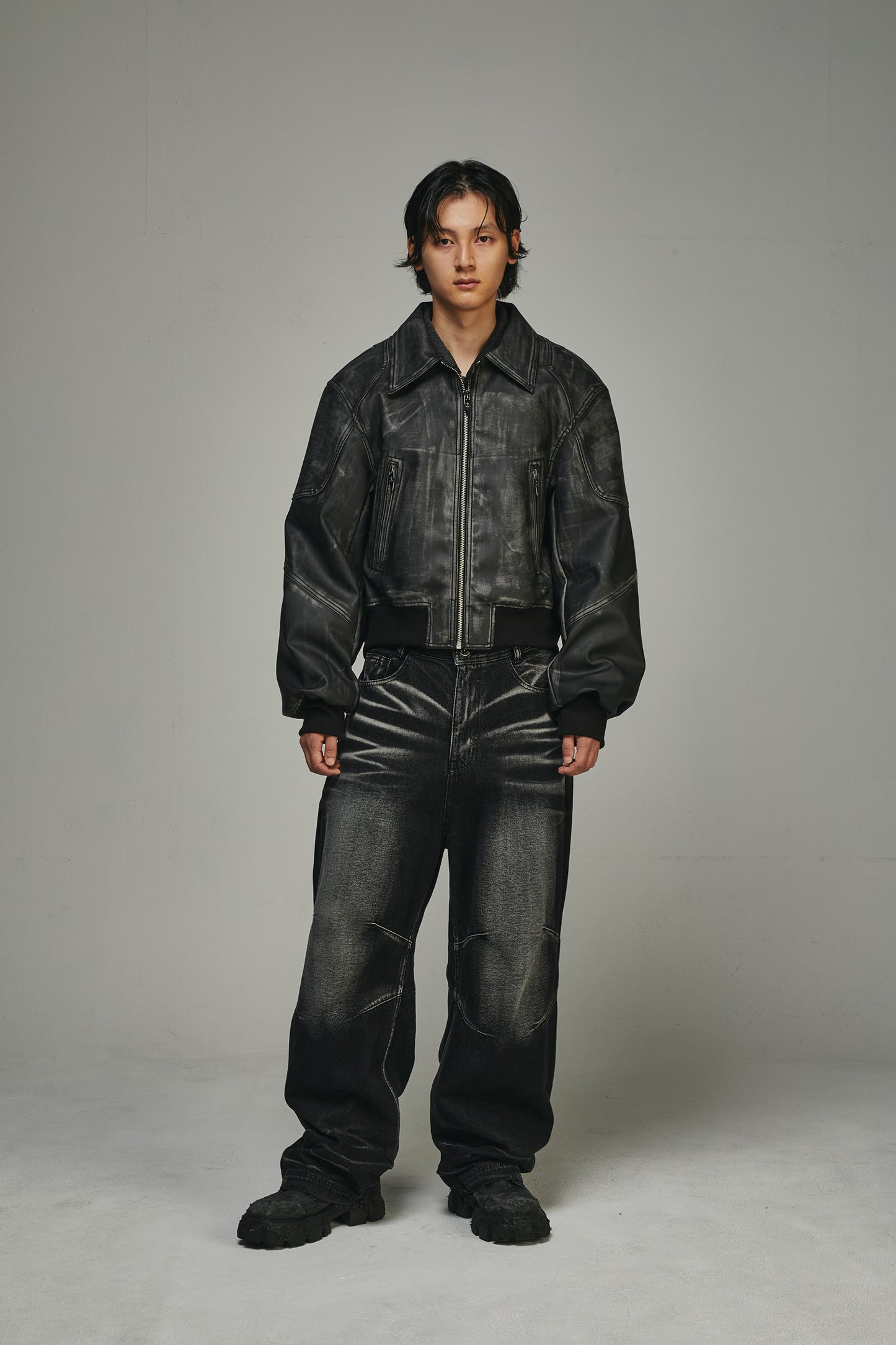【BLR BLUER】Embossed Wave Washing Wide Denim Pants BLACK