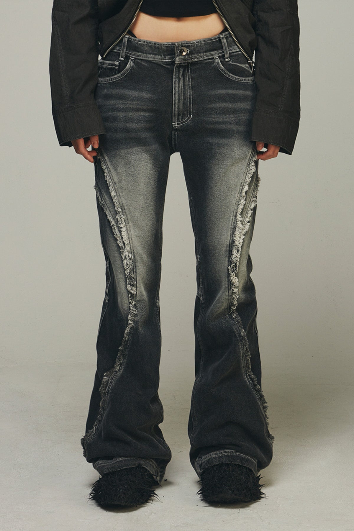 【BLR BLUER】Spiral Line Raw-cut Washing Denim Pants