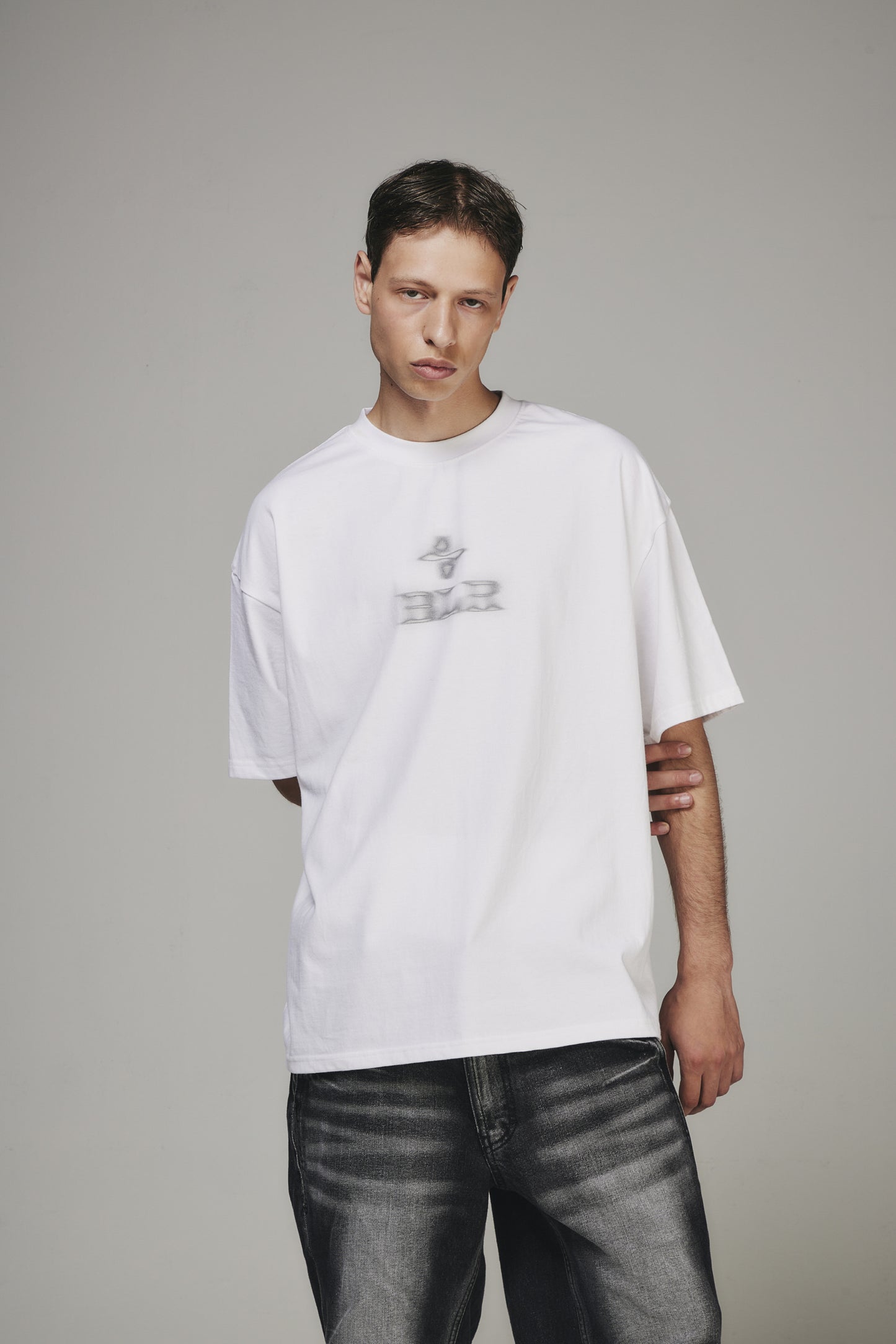 【BLR BLUER】 LOGO PRINTED OVER-FIT T-SHIRTS