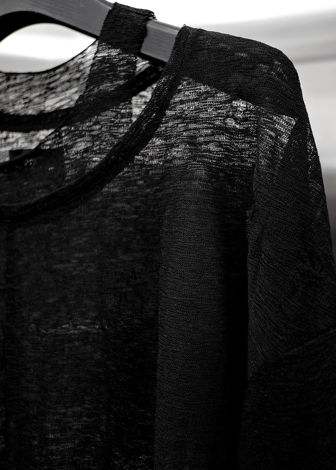 【RICH】RIPPED OVER KNIT TOP