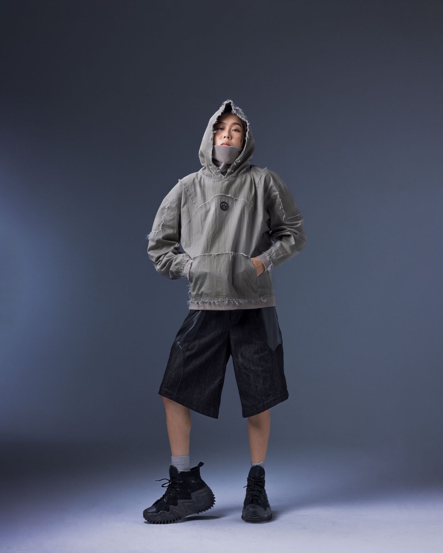 【JIMMY GUTSON】Modular – Clypeus Hooded Top(Grayish Khaki)