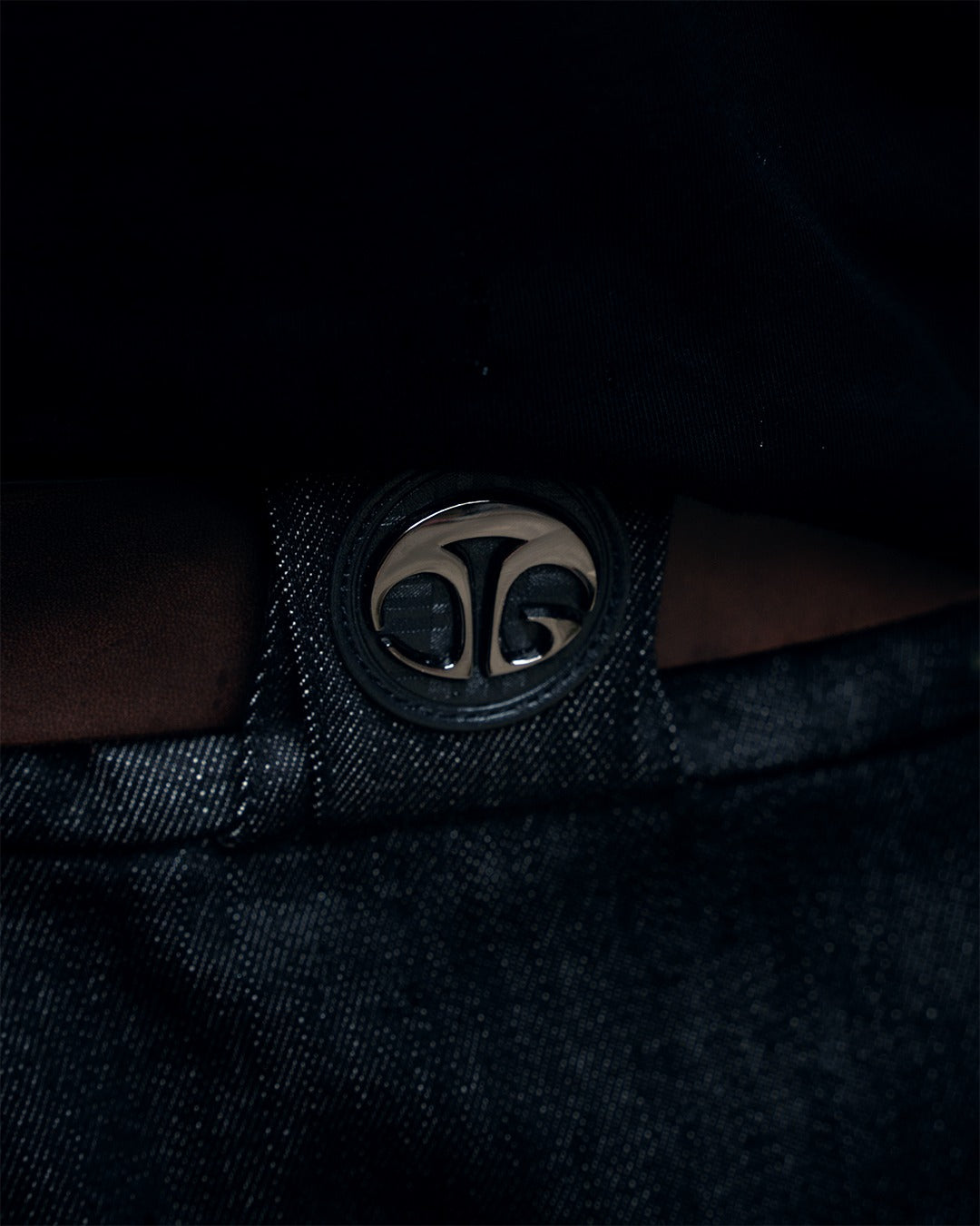 【JIMMY GUTSON】LOW KEY RUN NO.01 / Evolution – Membranous Wing Paneled Wide Denim(black)