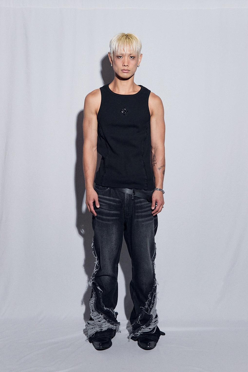 【BLR BLUER】DESTROYED CRUSH LINE WASHED PANTS