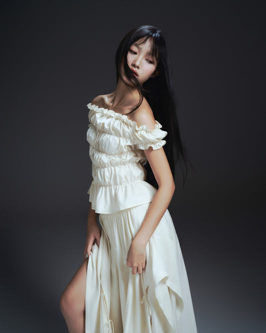 【BUNNYHILL CONCEPT】DAWSEY TOP (IVORY)