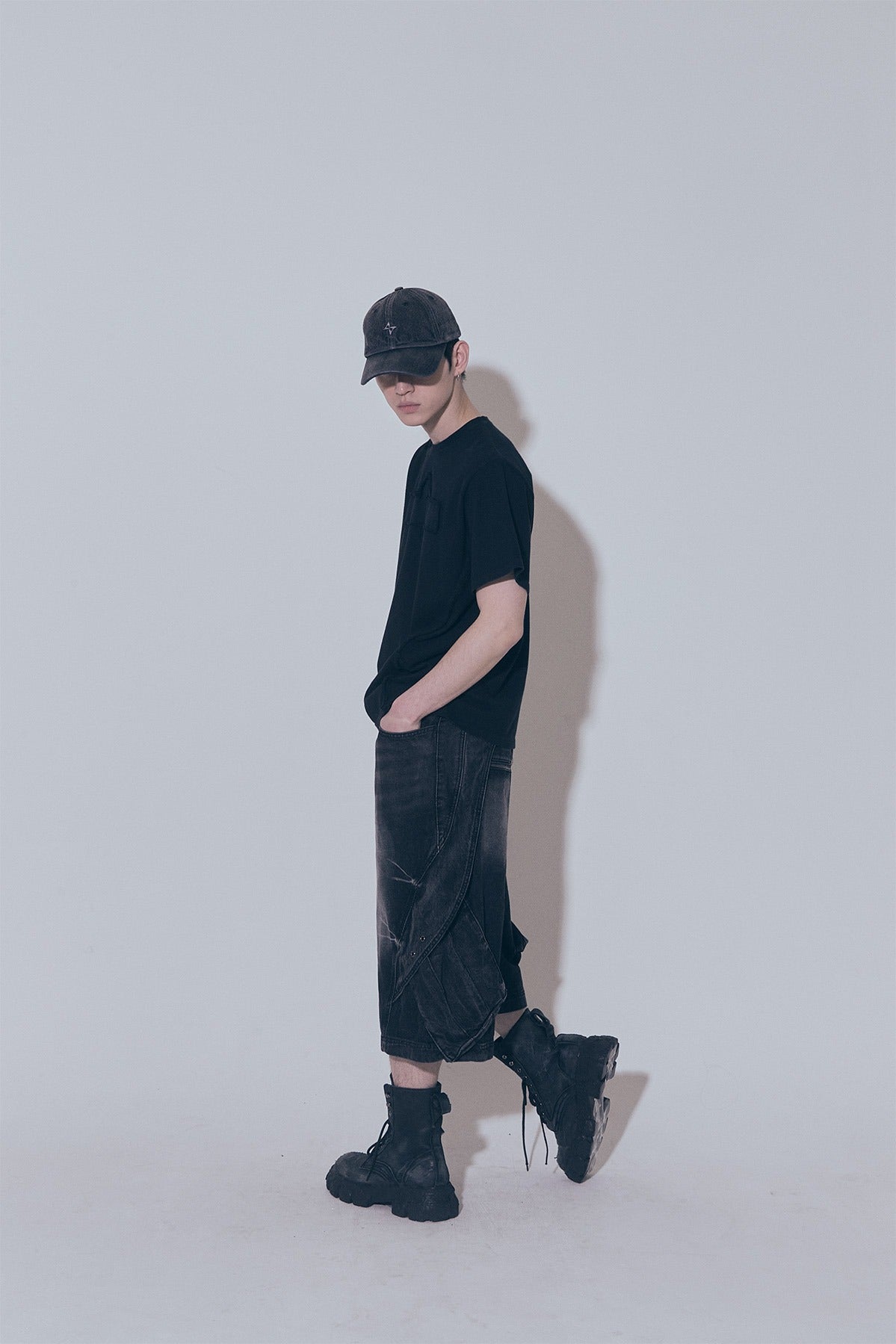 【BLR BLUER】CURVED COVER CARGO BERMUDA WASHING DENIM PANTS