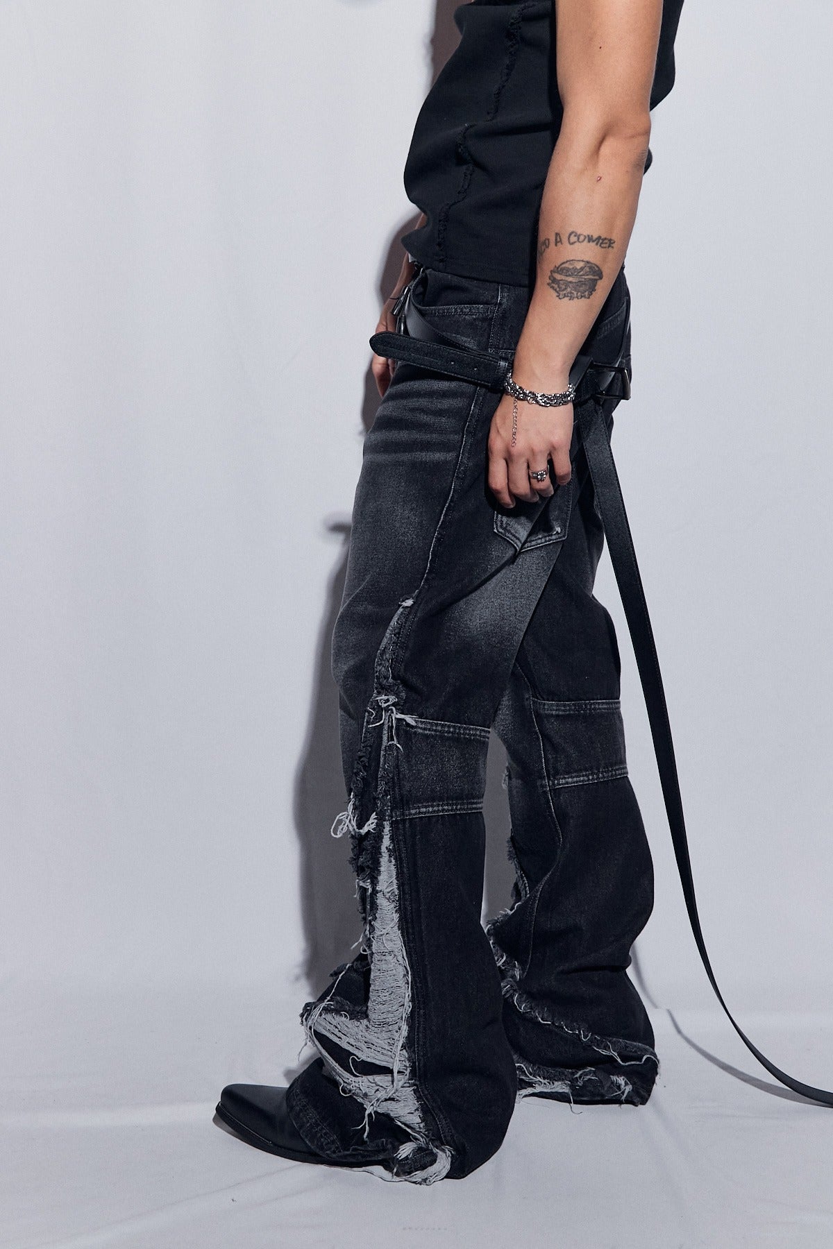【BLR BLUER】DESTROYED CRUSH LINE WASHED PANTS