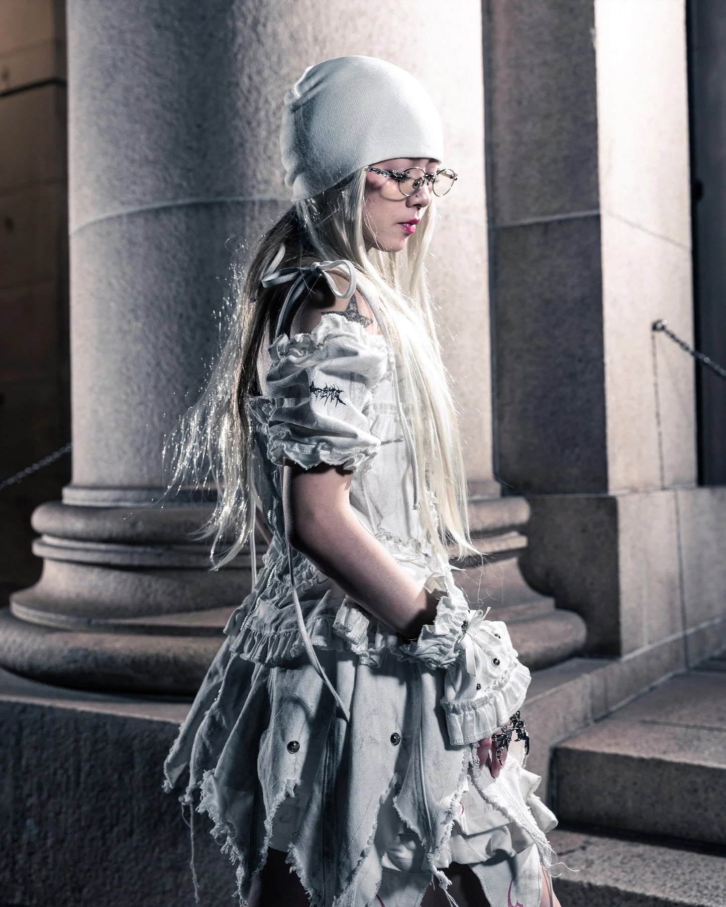 【SATSUN NIGHT】SSN V.05 LEGENDS OF NIGHT PRINCESS HAND SOCKS - POLLUTION WHITE (PRE-ORDER)