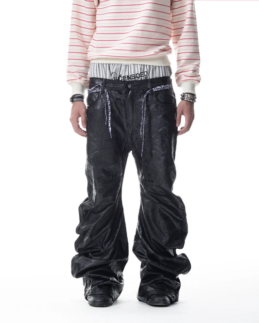 【CH2】</2 BLACK WAXED FLARE JEANS
