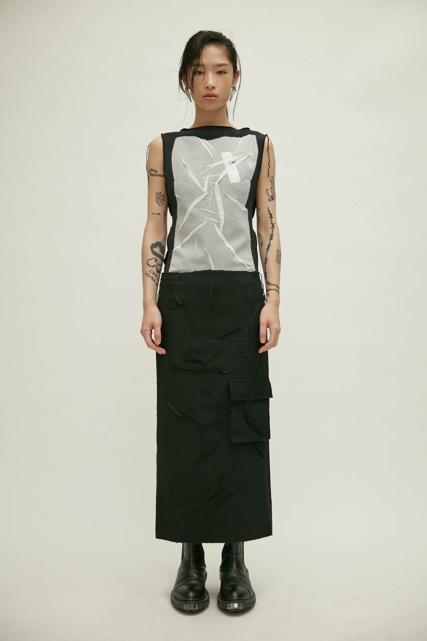 【JENN LEE】 Creased Low Rise Skirt (Black)