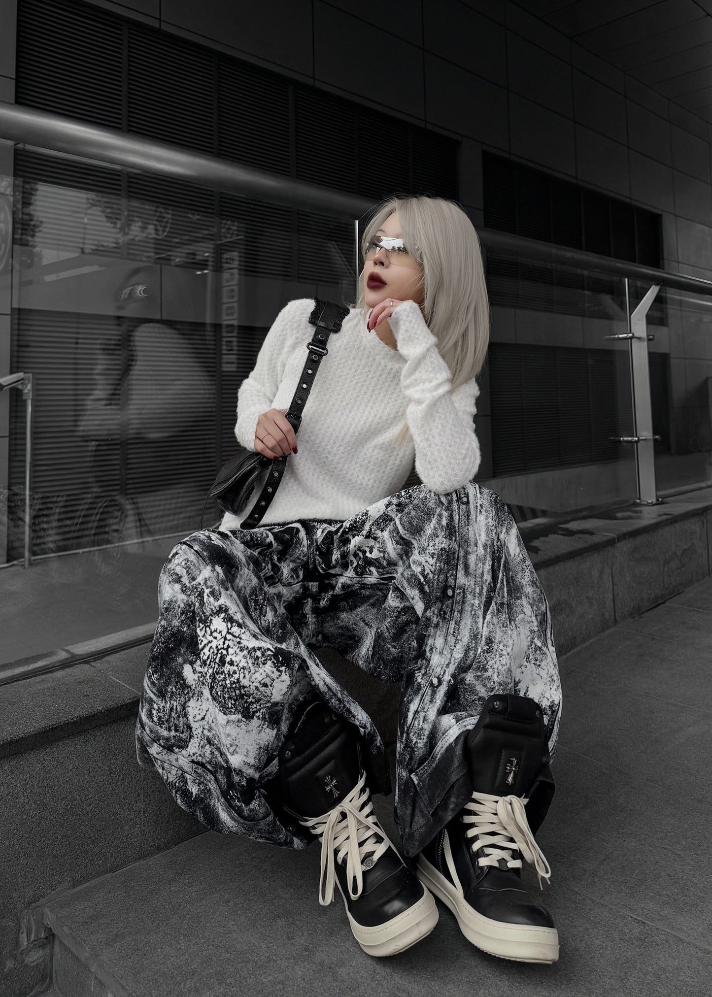 【RICH】Smoke Waxed S-Wide Pants