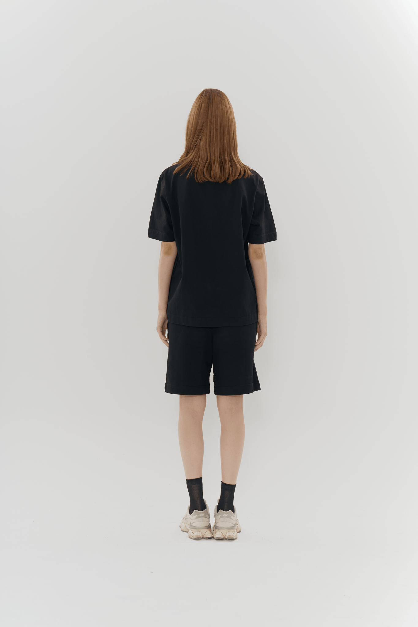 【INMORIES】T-SHIRT / BLACK