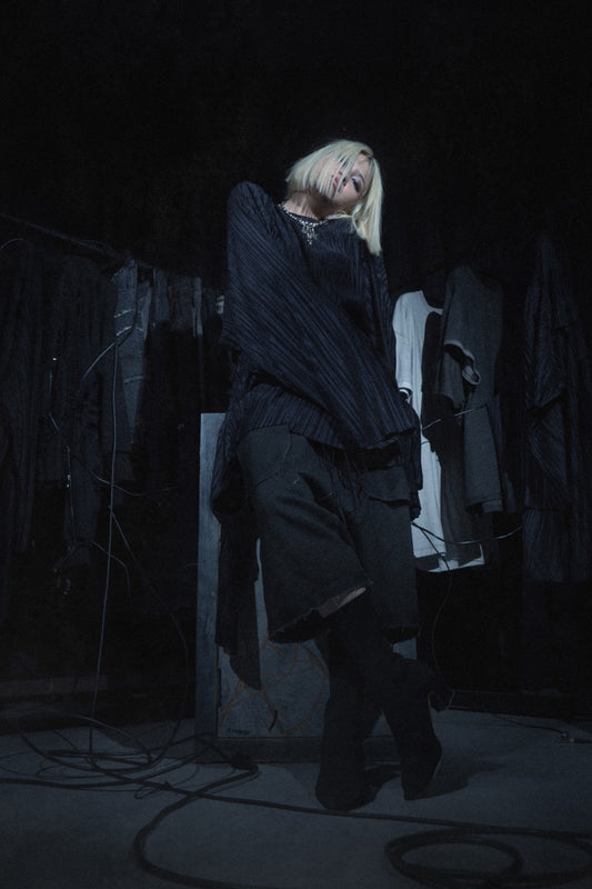 【ASPARAGUS】Pleats Asymmetrical plus sleeve t-shirt