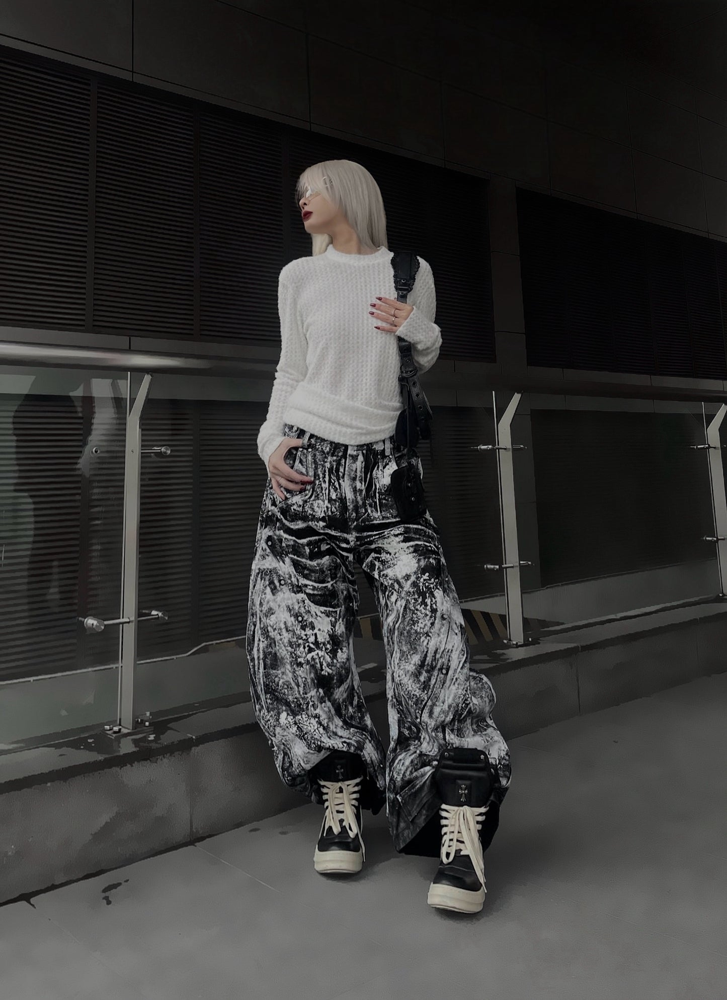 【RICH】Smoke Waxed S-Wide Pants