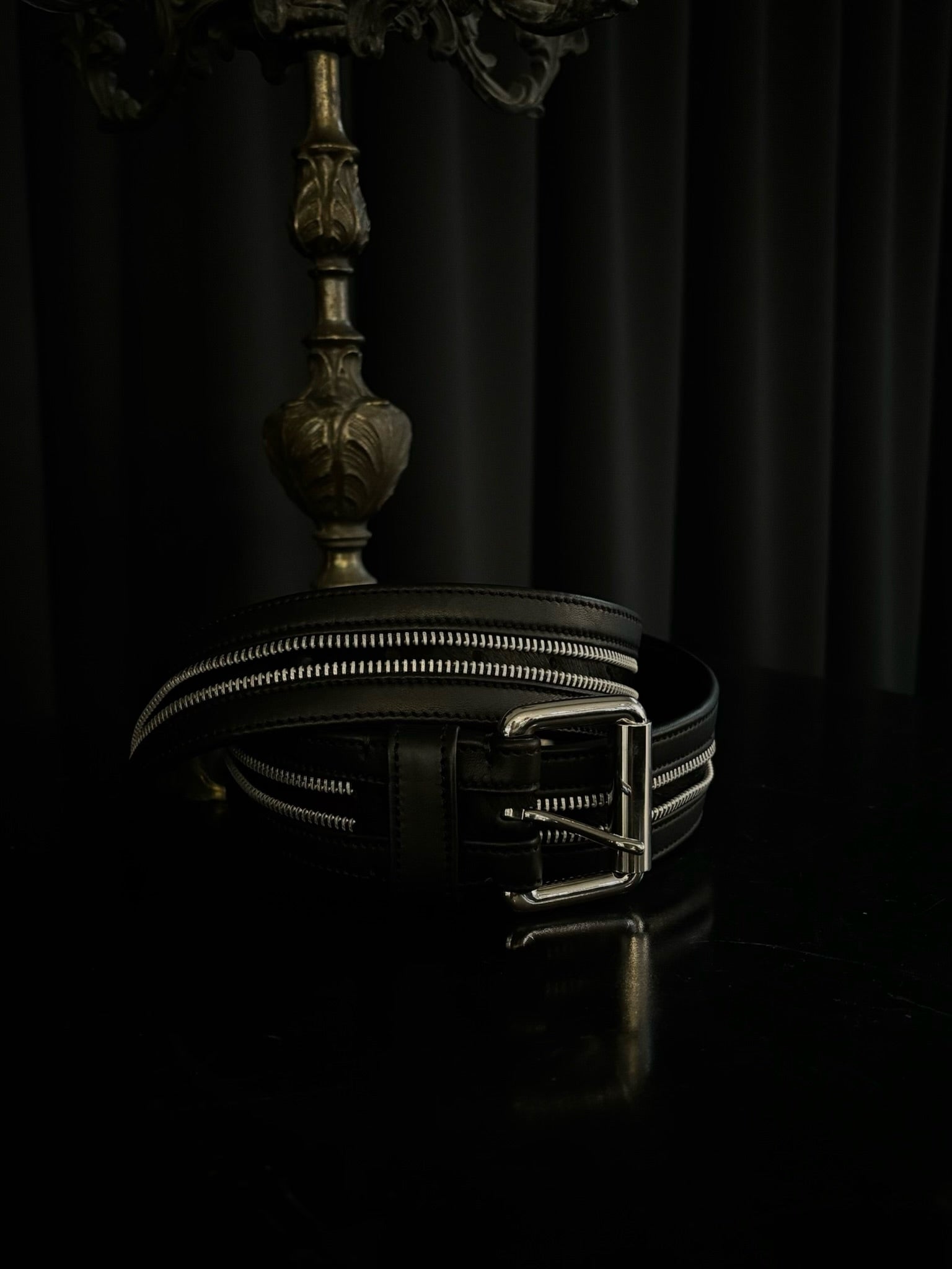 MOLEBO LEATHER ZIPPER BELT