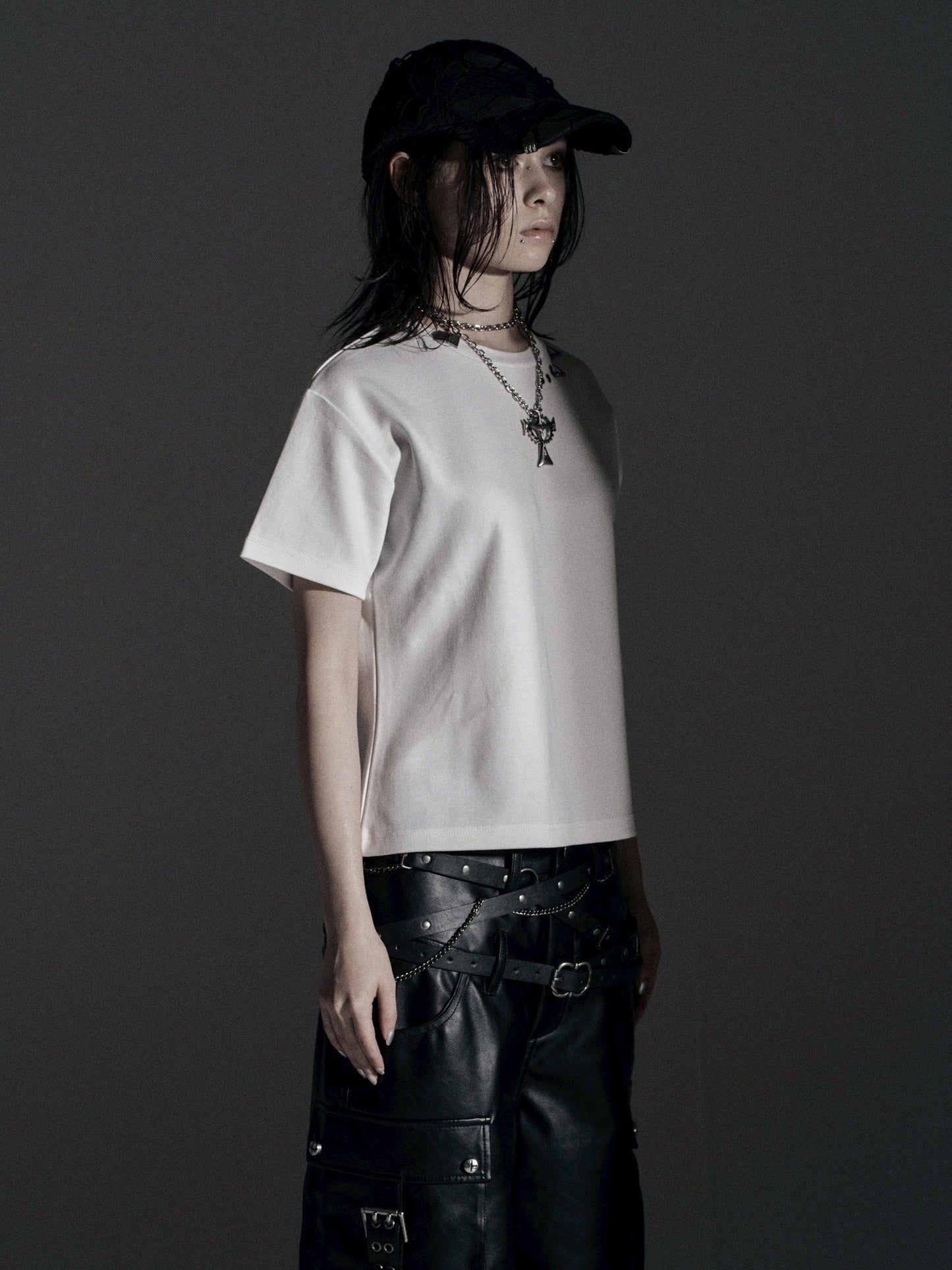 【ROSEN KREUZ】TIGHT FIT PIERCE CUSTOM TEE (White)